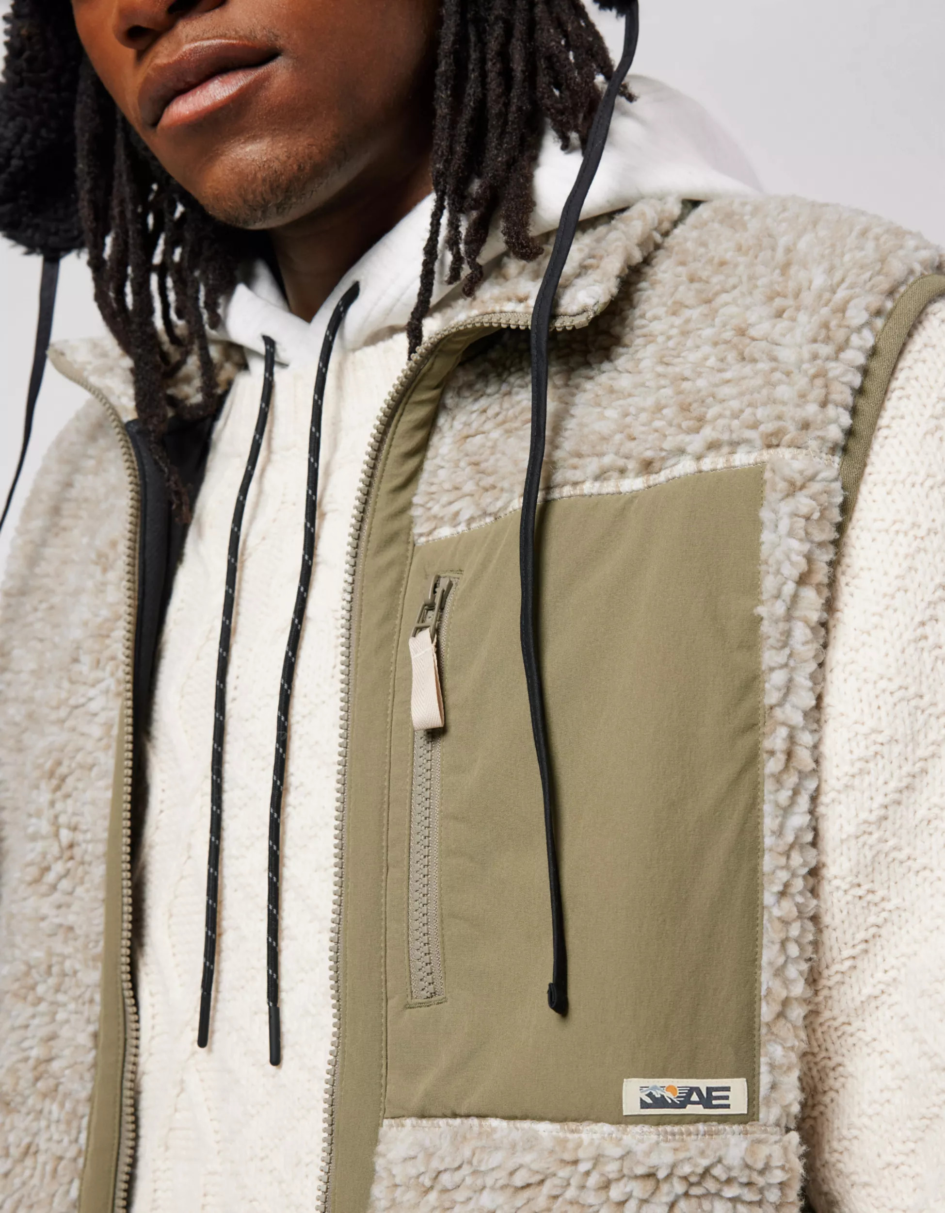 AE 24/7 Sherpa Full-Zip Vest | American Eagle Outfitters (US & CA)