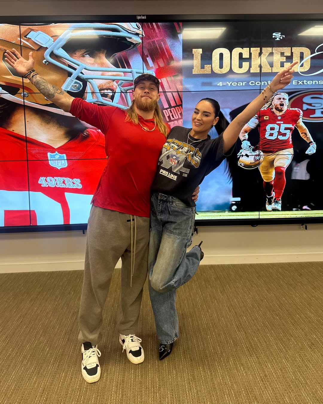 The Peoples TE is back again! 

 #LTKStyleTip