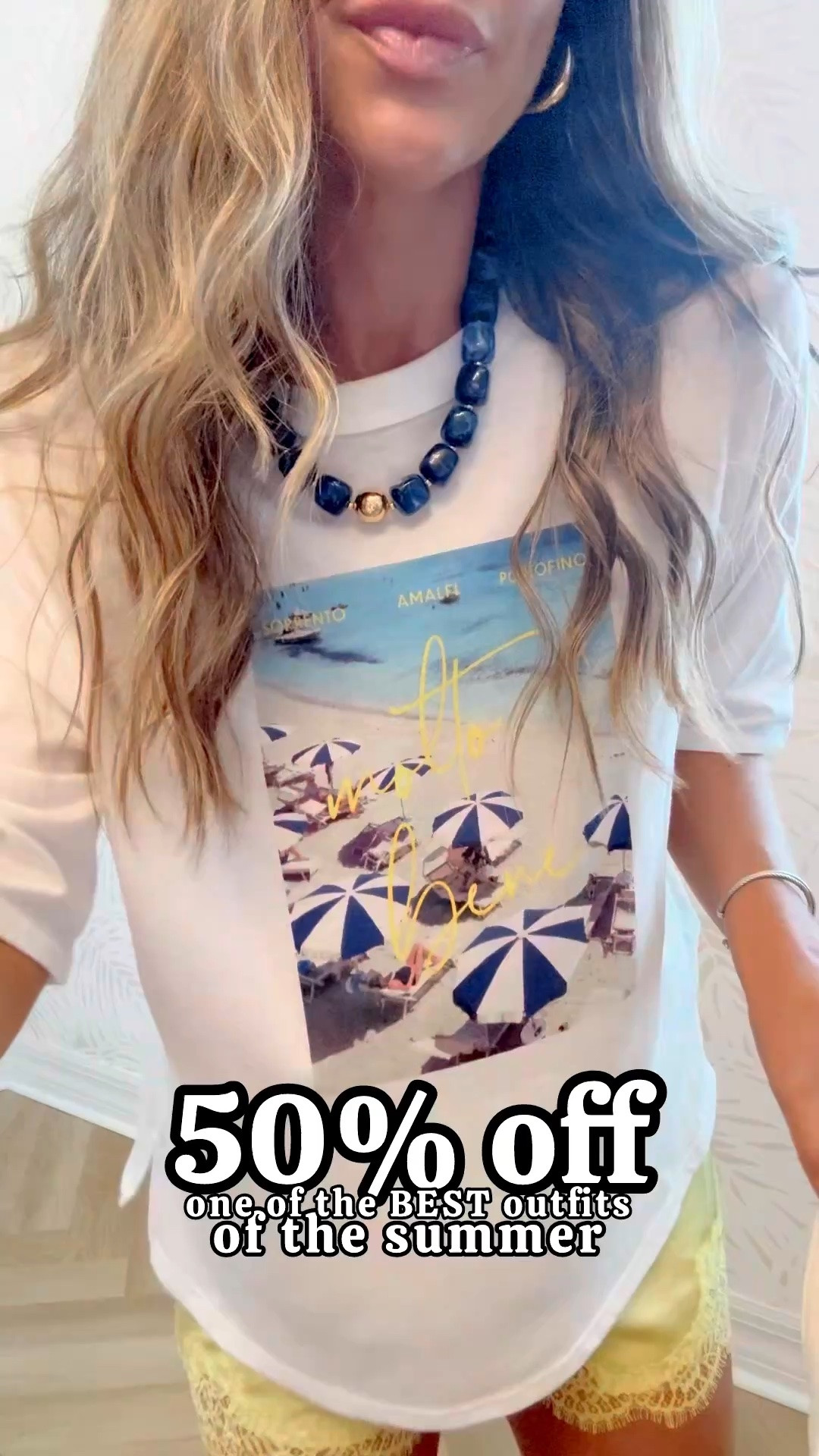 XS shorts // sized up to M in tee!! 

Old navy 50% off everything 💛🎉


Summer outfit
Italy
Capri
Europe
Date day
Date night outfit
Summer date outfit
Summer date night
Lace shorts
Oversized tee
Graphic tee 
Affordable outfits