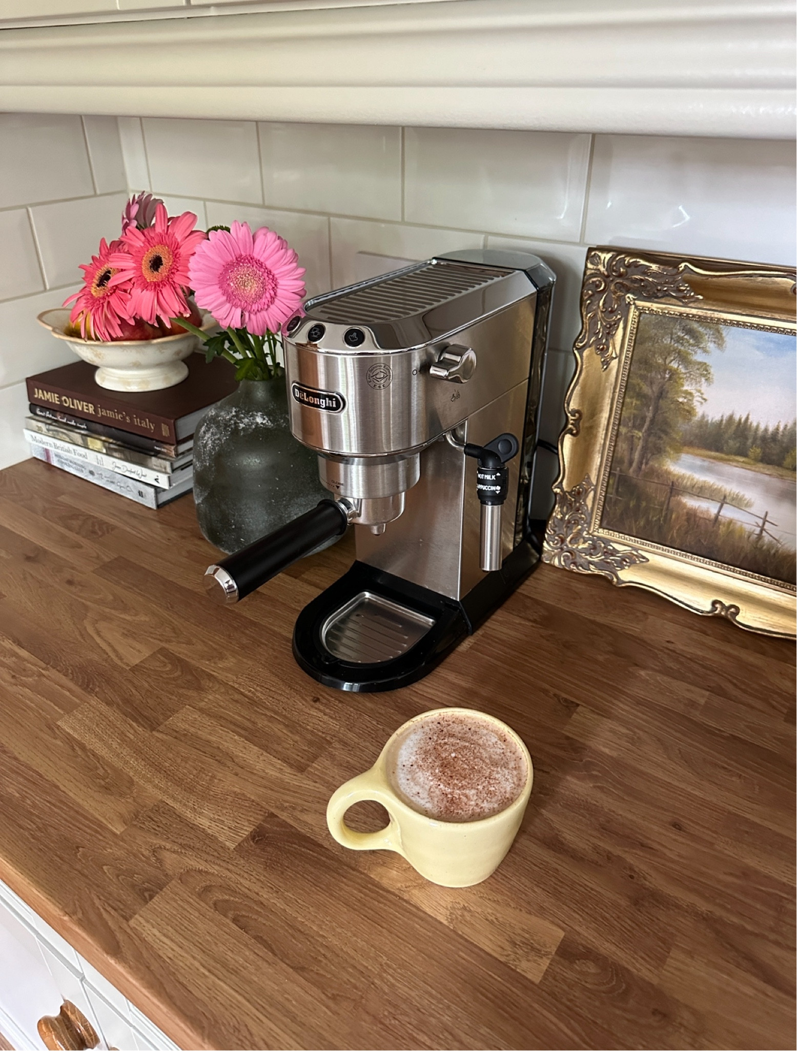 DeLonghi Coffee Machine that I have in my kitchen is on sale ☕️💛

#LTKhome #LTKsale #LTKuk