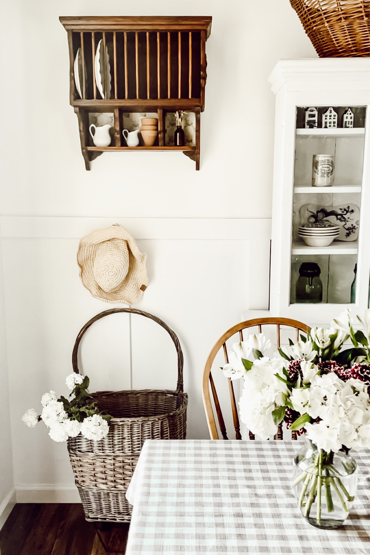 Vintage Diningroom🤍

#LTKFind #LTKeurope #LTKSeasonal