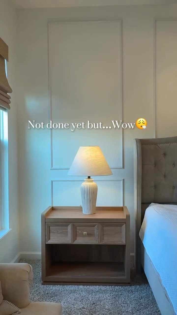 Paint + molding set the stage… but this nightstand + lamp sealed the glow up 👏 

Sometimes the smallest swaps make the biggest impact! 

Comment shop for links ✨

#bedroommakeover
#bedroominspo
#homedecor
#diyhomeprojects
#roomglowup