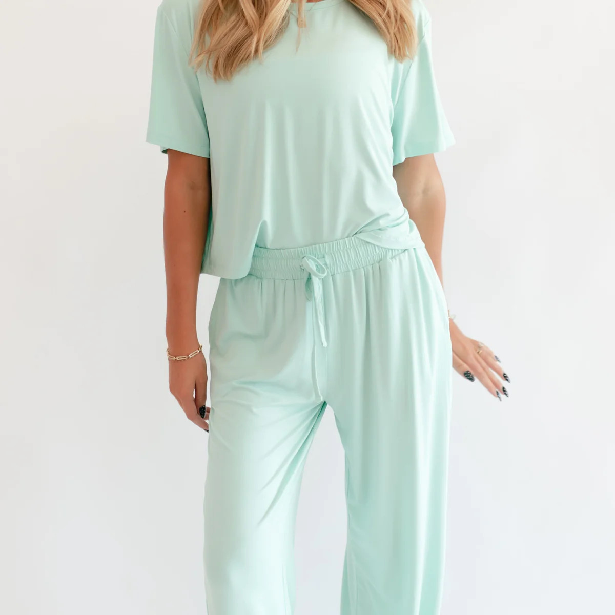 Women's T-Shirt and Pants Set in Seafoam | Silks Design