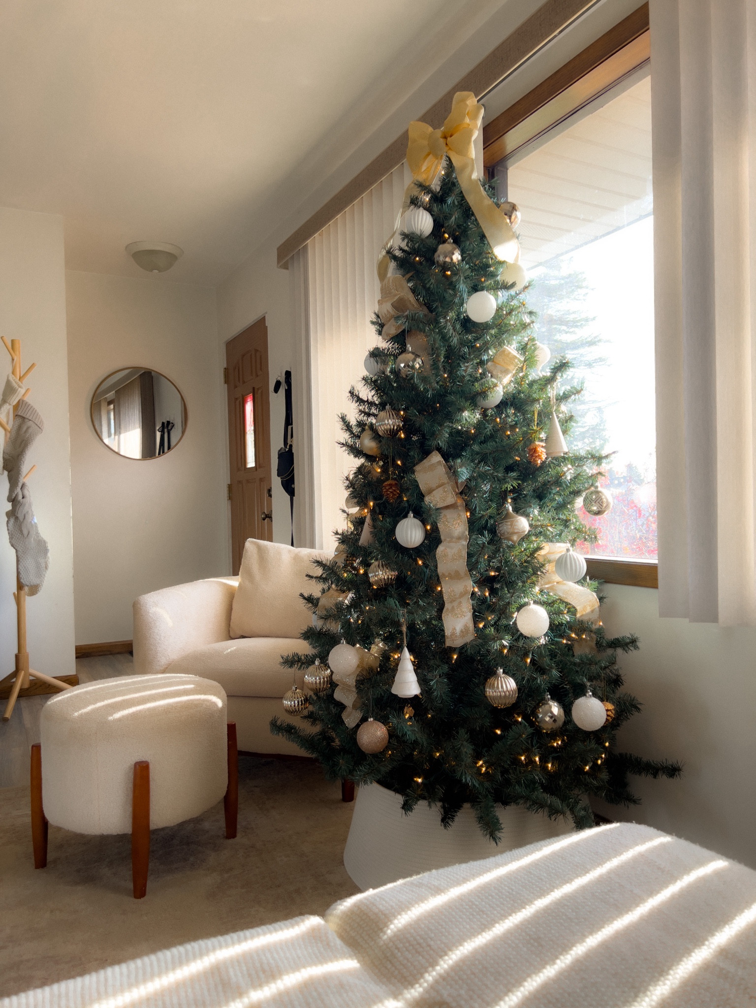 Christmas set up ✨ 

#LTKHoliday #LTKhome #LTKSeasonal