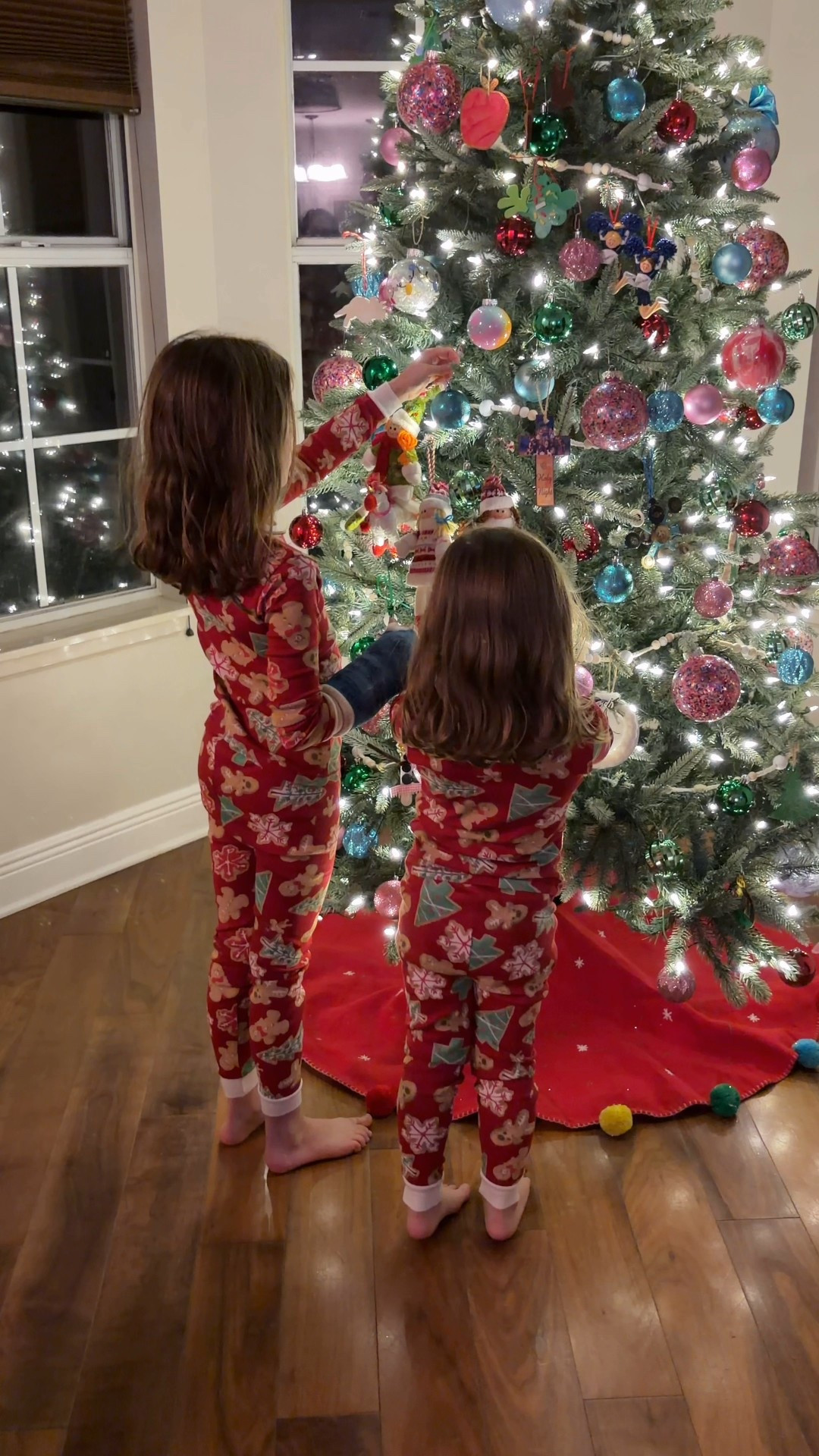 Matching family pajamas might just be one of my favorite Christmas traditions. These are not only adorable but oh so comfortable for the whole family. 

They’re on sale right now. Some are as low as $8!! Grab them fast before they sell out!

#LTKKids #LTKHoliday #LTKSeasonal