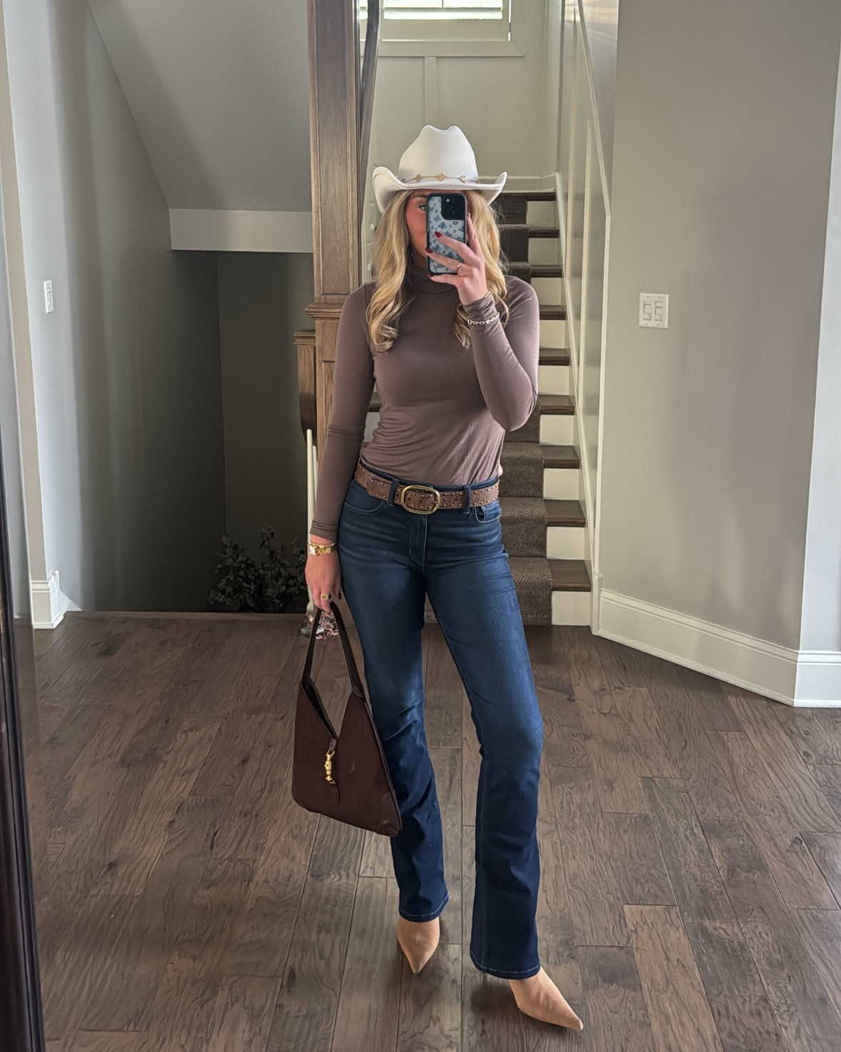 Rodeo outfit inspo!! I absolutely loved this look. Even without the cowboy hat it was so cute and I’ll definitely be rewearing these staple closet pieces over and over again! Classic outfit inspo✨✨🤎

#LTKStyleTip #LTKMostLoved #LTKSaleAlert