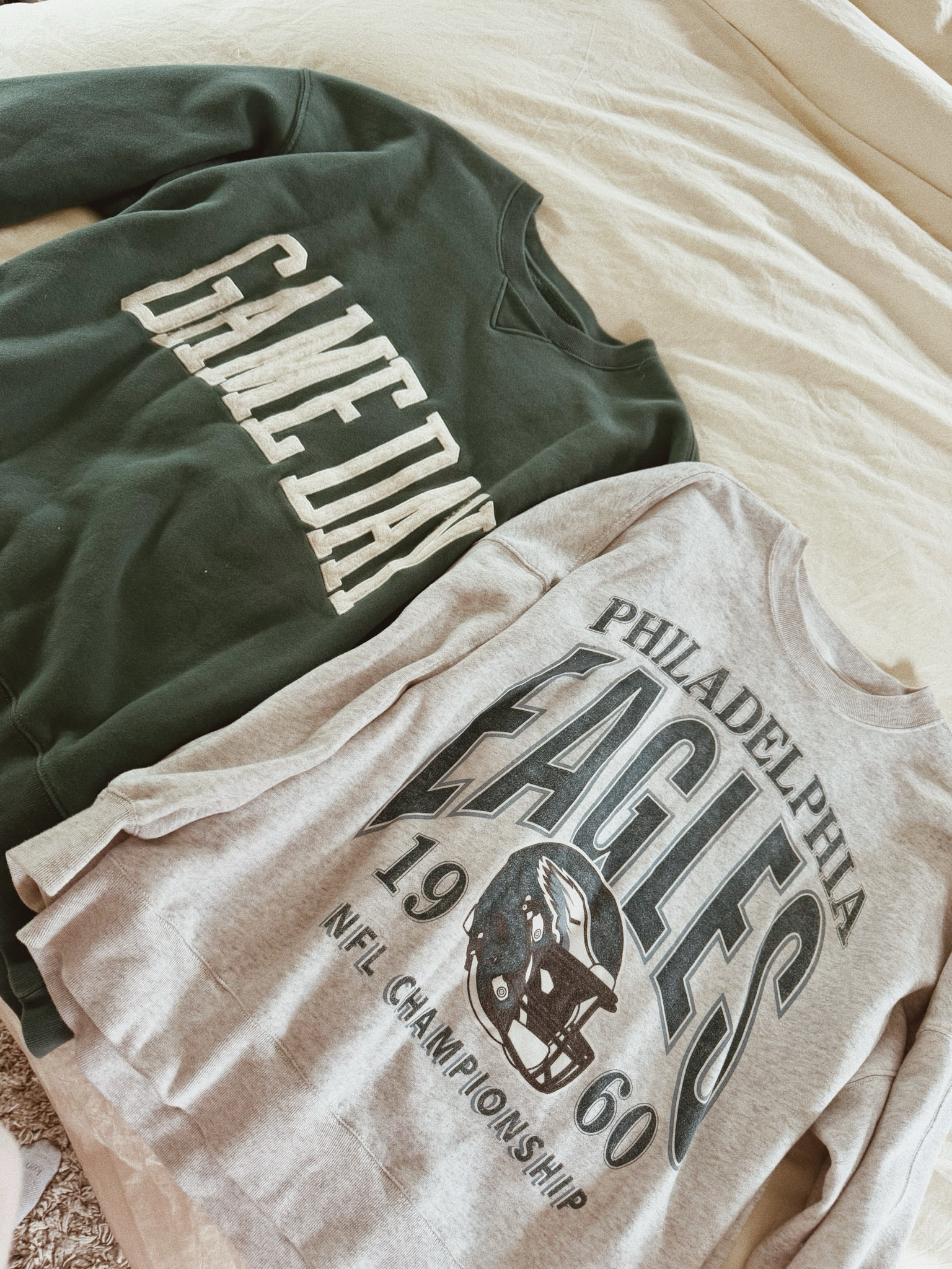 my fav eagles gear from Abercrombie🫶🏼

#LTKSeasonal #LTKFindsUnder100 #LTKStyleTip