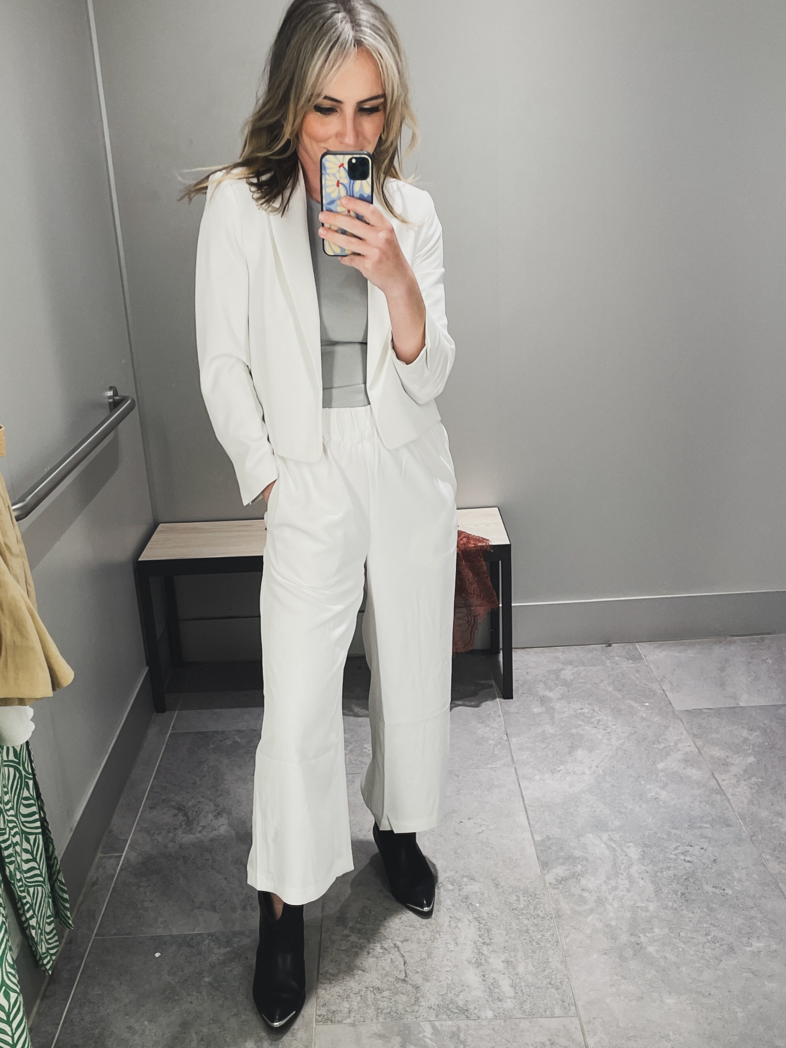 H&M, H&M new arrivals, H&M spring, summer, spring, women’s suiting, coordinated set, suit set, cropped blazer, bolero blazer, white blazer, summer suit, wedding suit, bachelorette party, bridal outfit, wedding outfit, Bridal shower 

#LTKstyletip #LTKworkwear #LTKover40