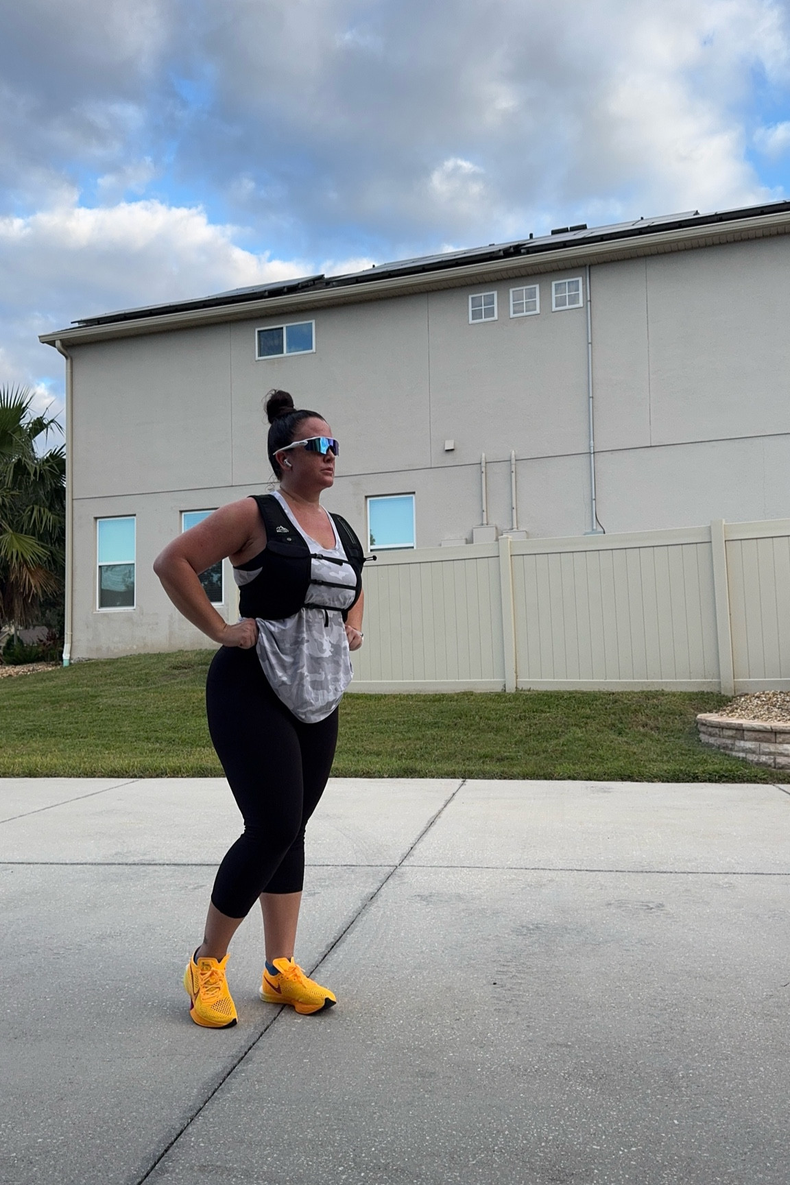 Having the right running gear motivates me to go 🏃🏻‍♀️ 

#LTKActive #LTKMidsize #LTKFitness