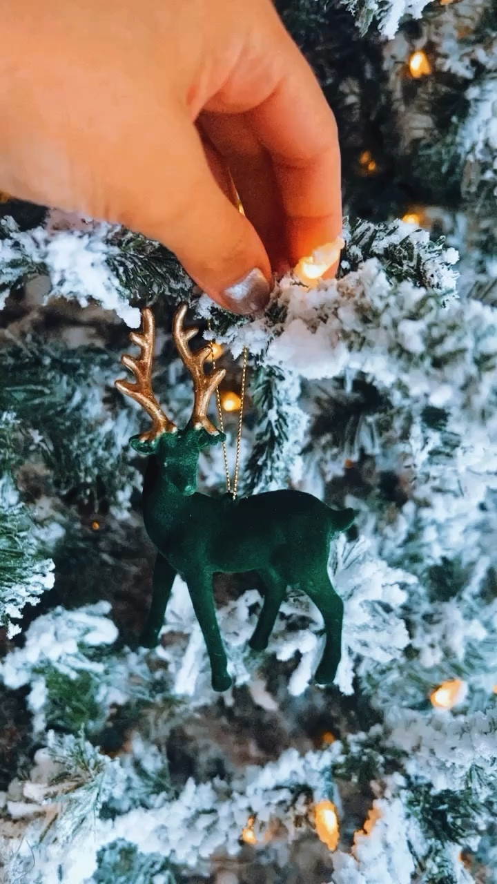 Embrace the cozy charm of the season with a rustic-inspired Christmas tree, adorned with heartfelt decor that whispers of timeless traditions. 🎄✨ #RusticHolidayMagic #CozyChristmas Christmas Decor 

#LTKSeasonal #LTKHoliday #LTKhome