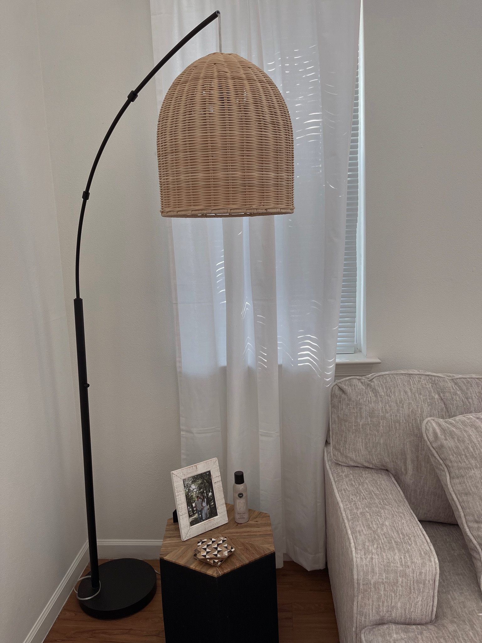 Floor lamp🖤

#LTKhome #LTKstyletip #LTKunder100