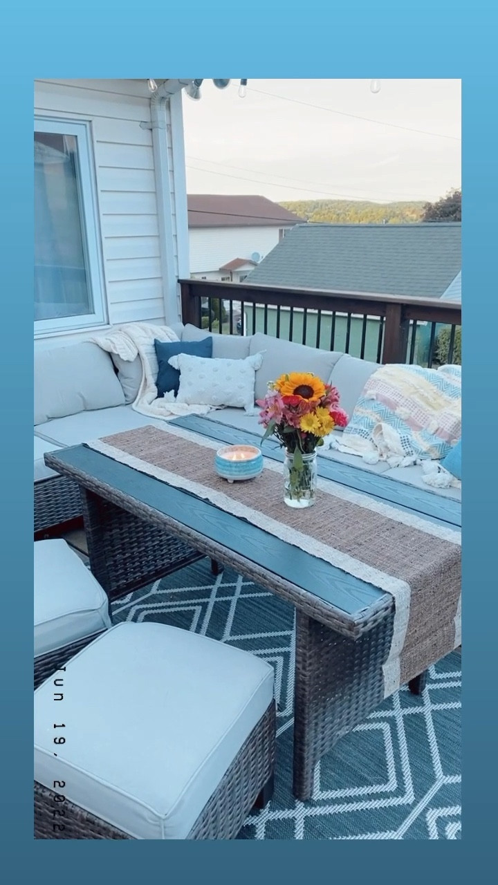 I am SO ready for warmer weather and to have dinner every night in this cozy space ☺️💐💙

#LTKhome #LTKFind #LTKSeasonal