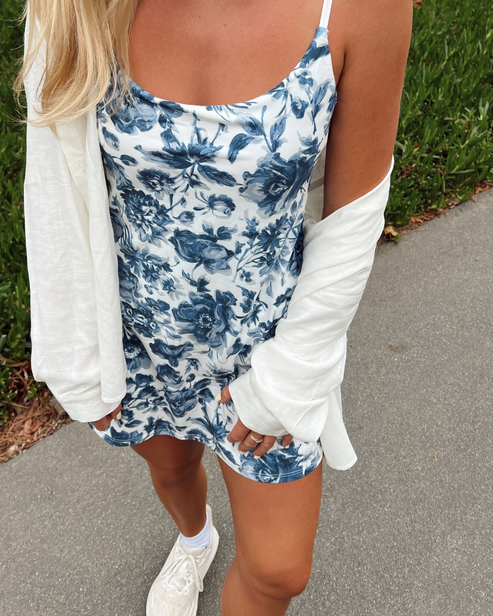 CUTEST blue and white floral exercise dress 💙🤍