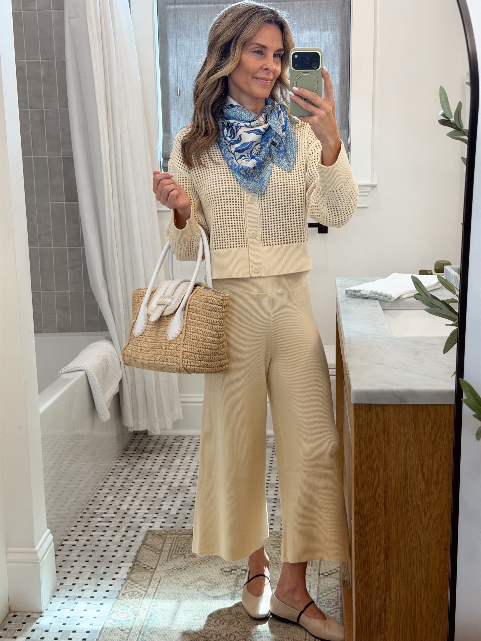 I’m 5’6”
-Knit pull on crop flare pants sz XS 
-Eyelet top sz XS 
-Eyelet pants with beautiful details! (I links shorts too) Sz XS 
-Open Knit Cardigan Sz XS 

Splendid x Cella Jane collab is so good! Love the soft fabrics, and prints are on trend! 

#LTKootd #LTKgrwm #LTKOver40