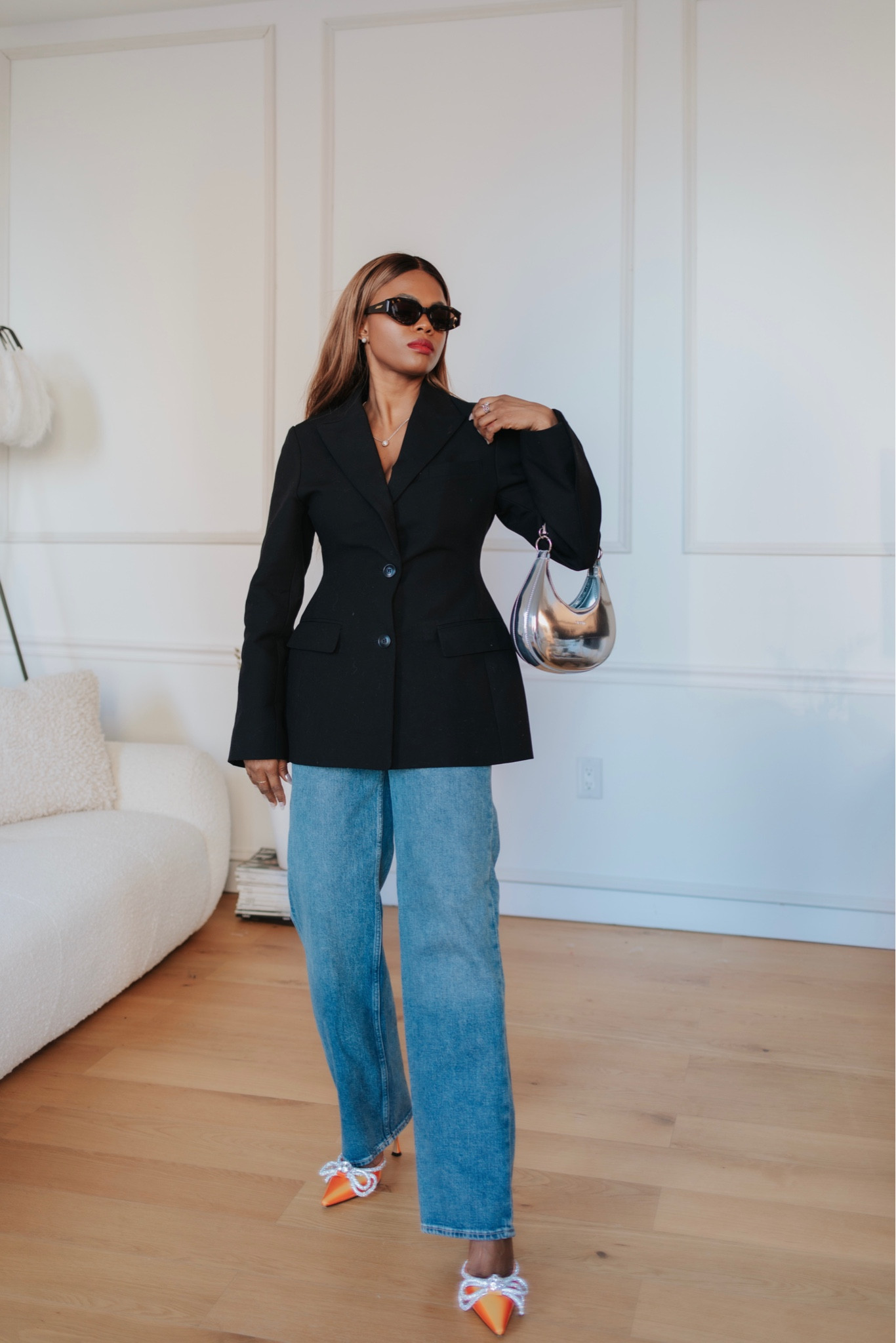 What waist! @frankieshop

New fave blazer the Colette Hourglass 

I took XS/S



#LTKstyletip #LTKworkwear #LTKshoecrush