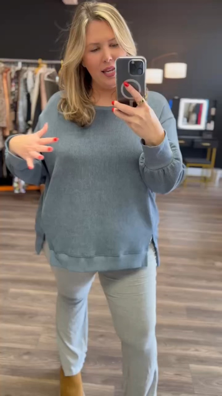 This sweatshirt comes in so many colors and I thinks it’s the perfect fit to wear with jeans !! Wear a 3X in top and pants, size up🤍

#LTKStyleTip #LTKPlusSize