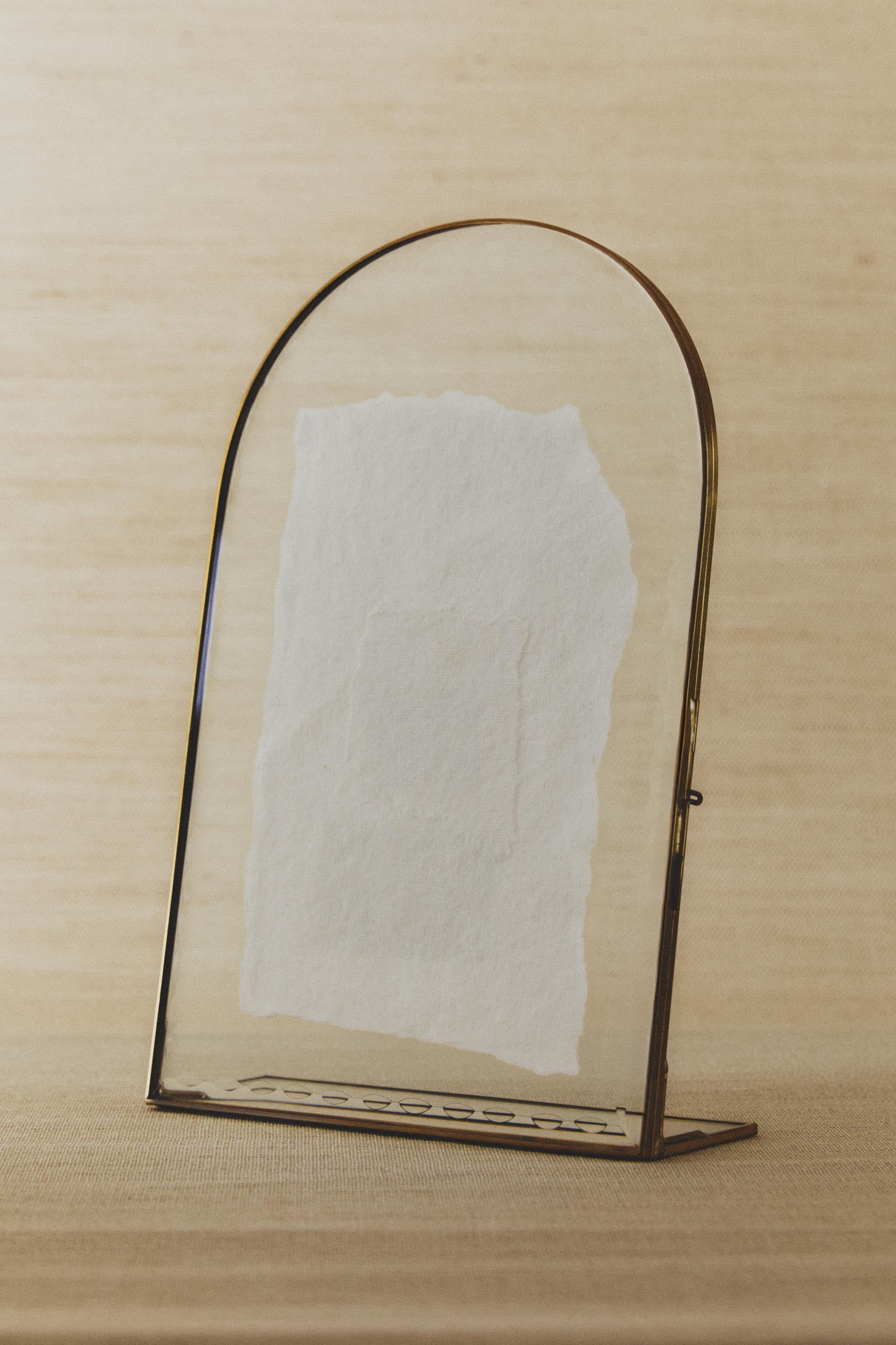 GOLDEN ARCH PHOTO FRAME | Zara Canada