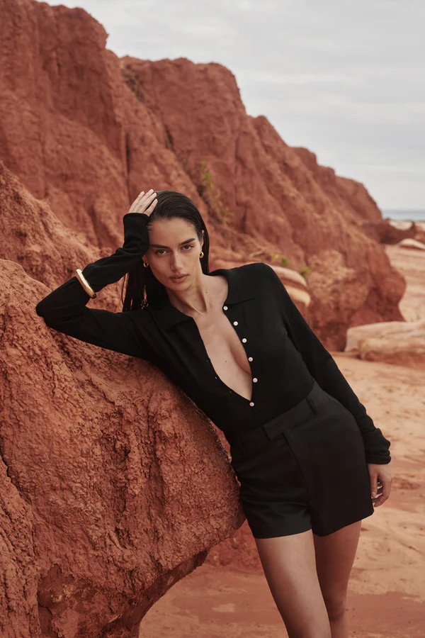 JANE BLACK MERINO POLO KNIT TOP | DISSH