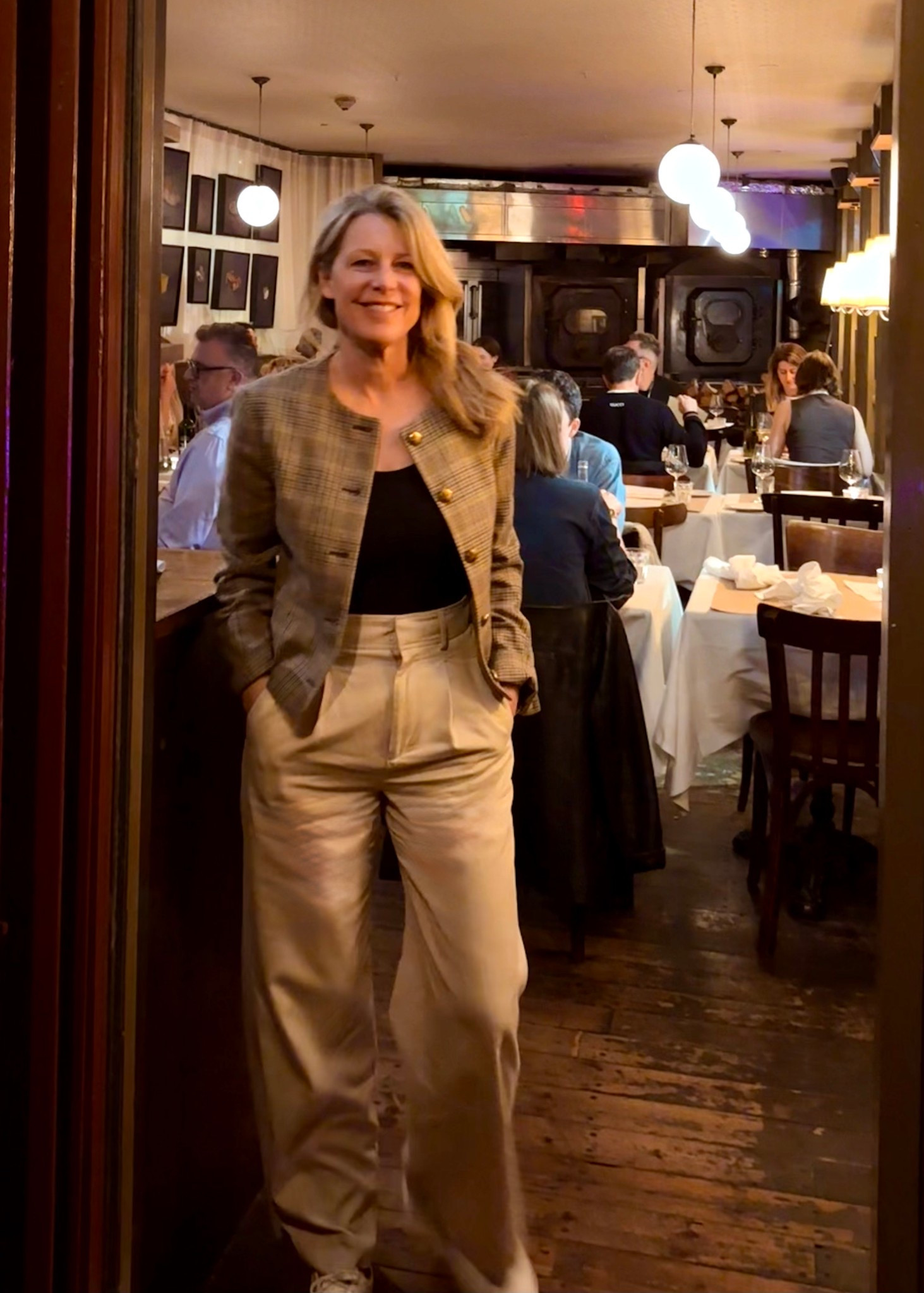 Vacation outfit 

What to wear in London? When in doubt, a blazer. It’s the perfect layer for evening and to elevate a simple outfit. I either wore my loafers or white sneakers with this outfit, depending how much walking I was doing. 

My jacket is Veronica Beard and this style comes in other patterns as well, if stock is low. I sized up. 

📍The Devonshire restaurant was fantastic; best sticky toffee pudding I’ve ever had. Reserve ahead  