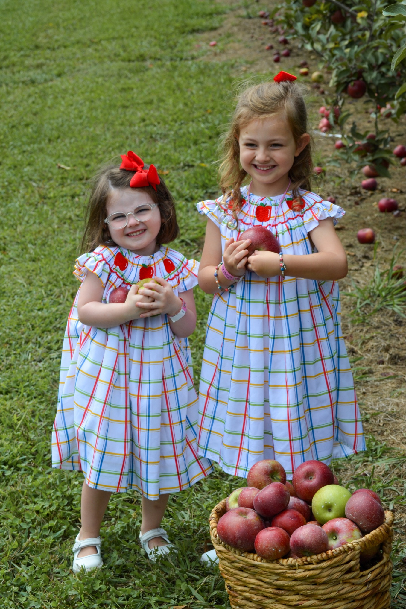 Thought we’d ring in fall a week early with our 3rd annual trip apple picking at @hillcrestorchards ! 🍎 Though rain was in the forecast, the weather ended up being perfect!🍏

#LTKSeasonal #LTKkids #LTKfamily