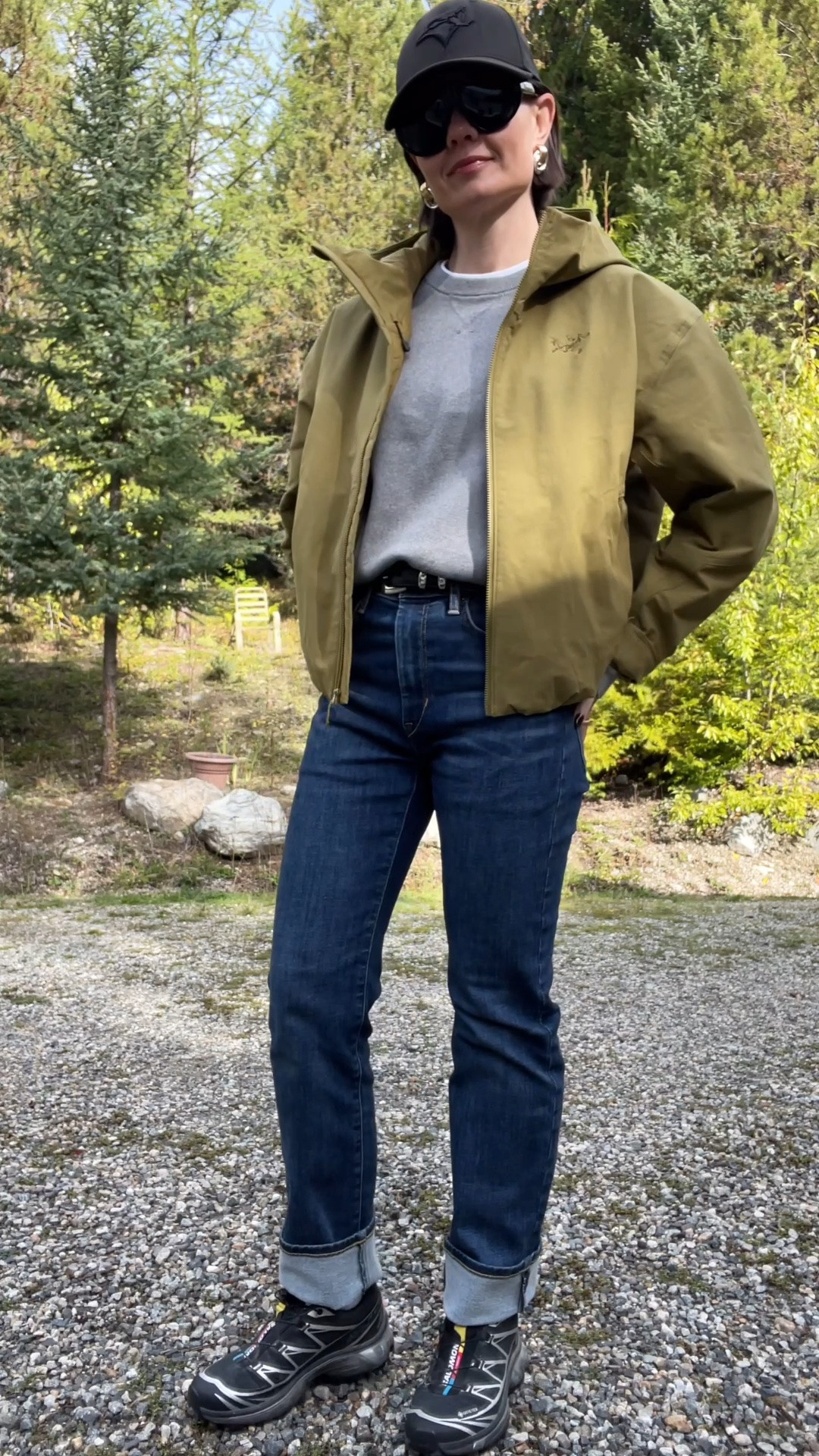 Day 2 in the mountains!

Jacket M
Jeans 25 Regular
Grey sweater XS
Hiking shoes tts

#LTKfall #LTKjeans #LTKcanada