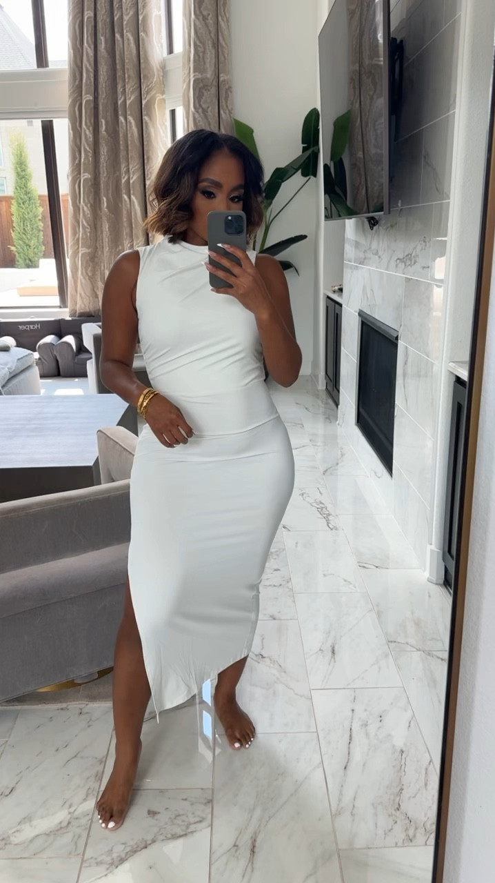 Mock neck dresses are great staple pieces as a base for any occasion! Comes in multiple colors!

#LTKSeasonal #LTKFindsUnder50 #LTKStyleTip