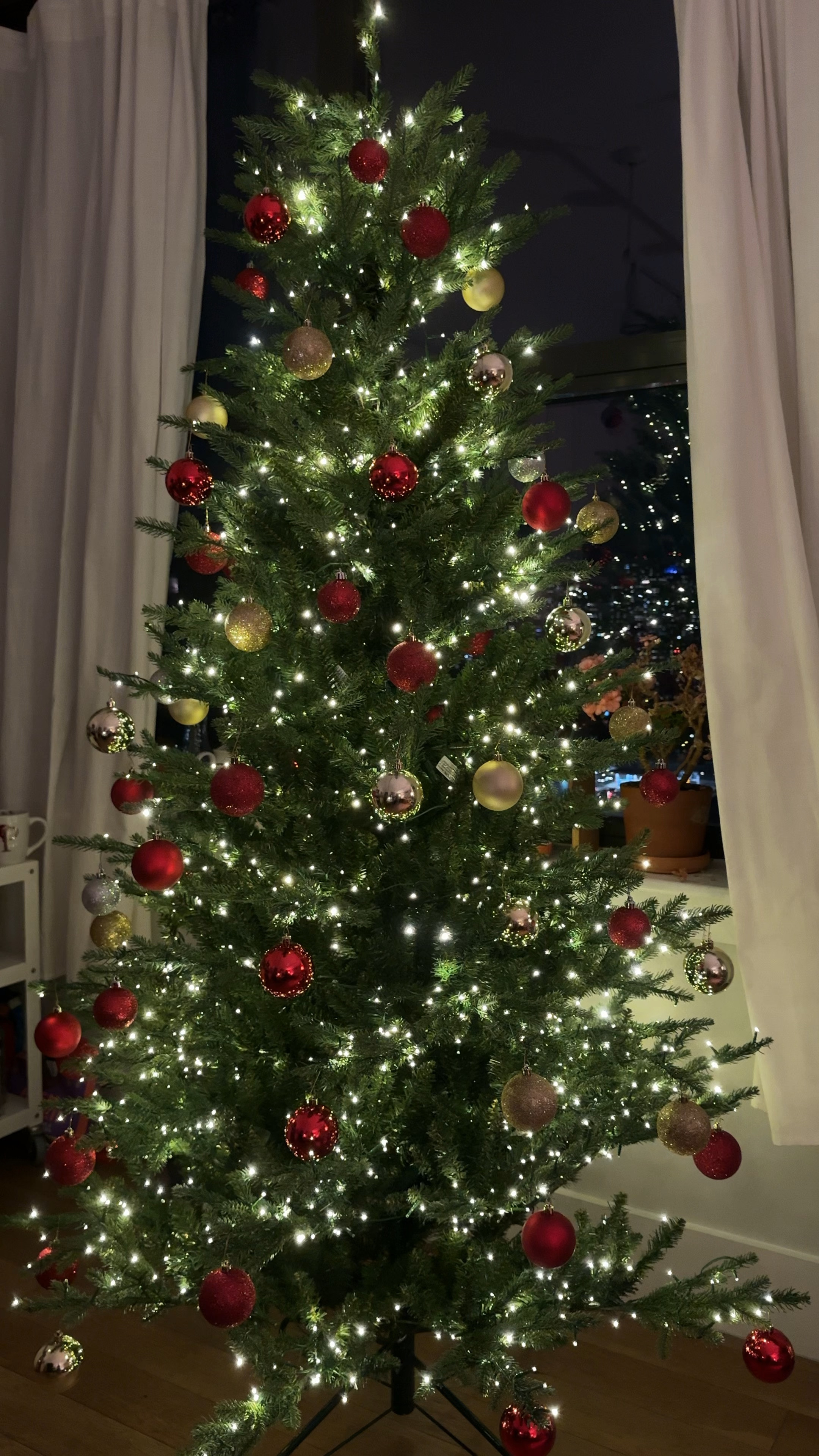 Target Philips twinkle tree! It’s so beautiful 🤩 

#LTKHome #LTKSeasonal #LTKHoliday