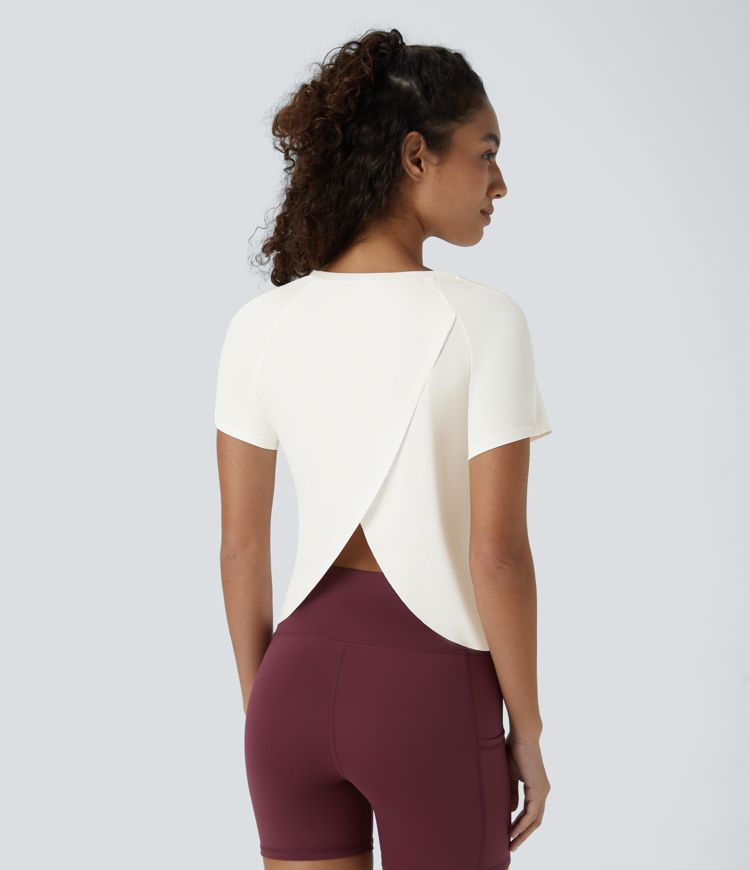 Women’s Contrast Mesh Split Hem Short Sleeve Cool Touch Yoga Sports Top-UPF50+ - Halara | HALARA