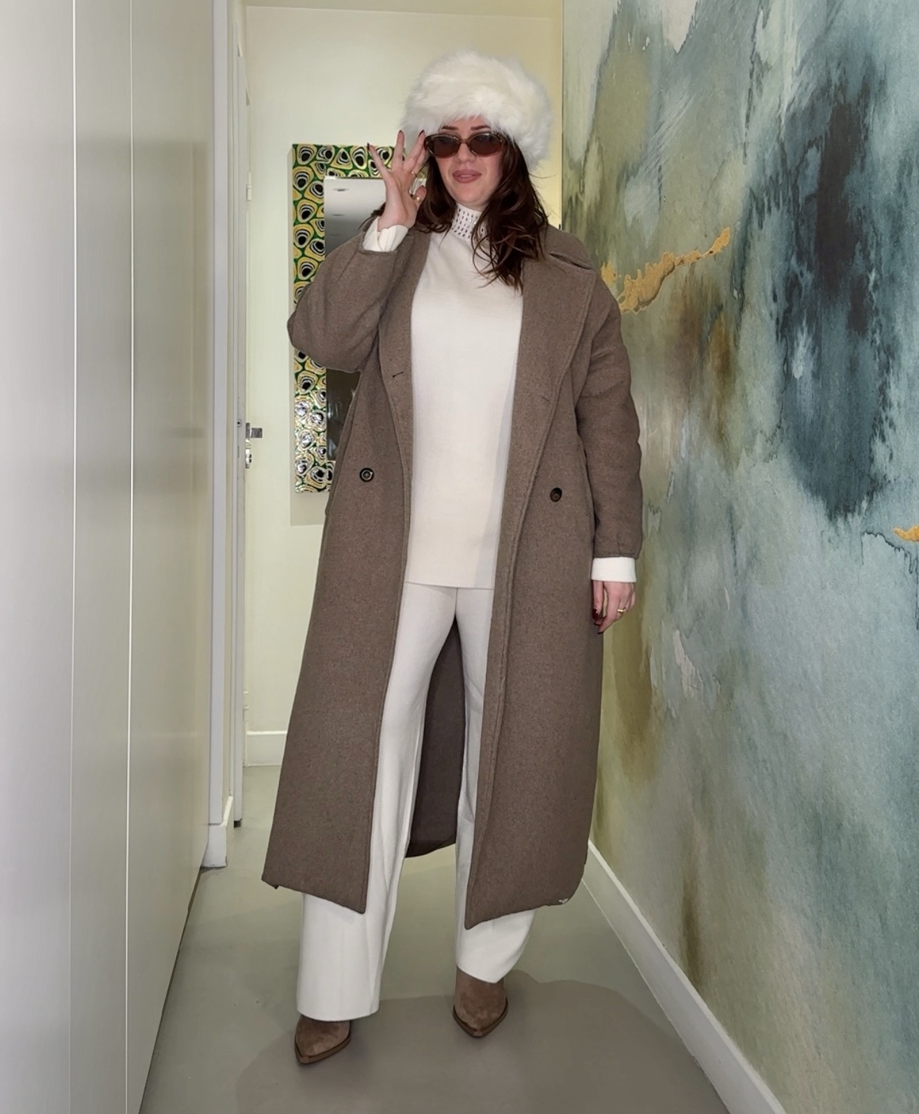 Je porte du 48/50 en haut et en bas, je vous conseille de surtailler si vous avez un doute car le style se porte large 🤍✨

#LTKmidsize #LTKcurves #LTKplussize