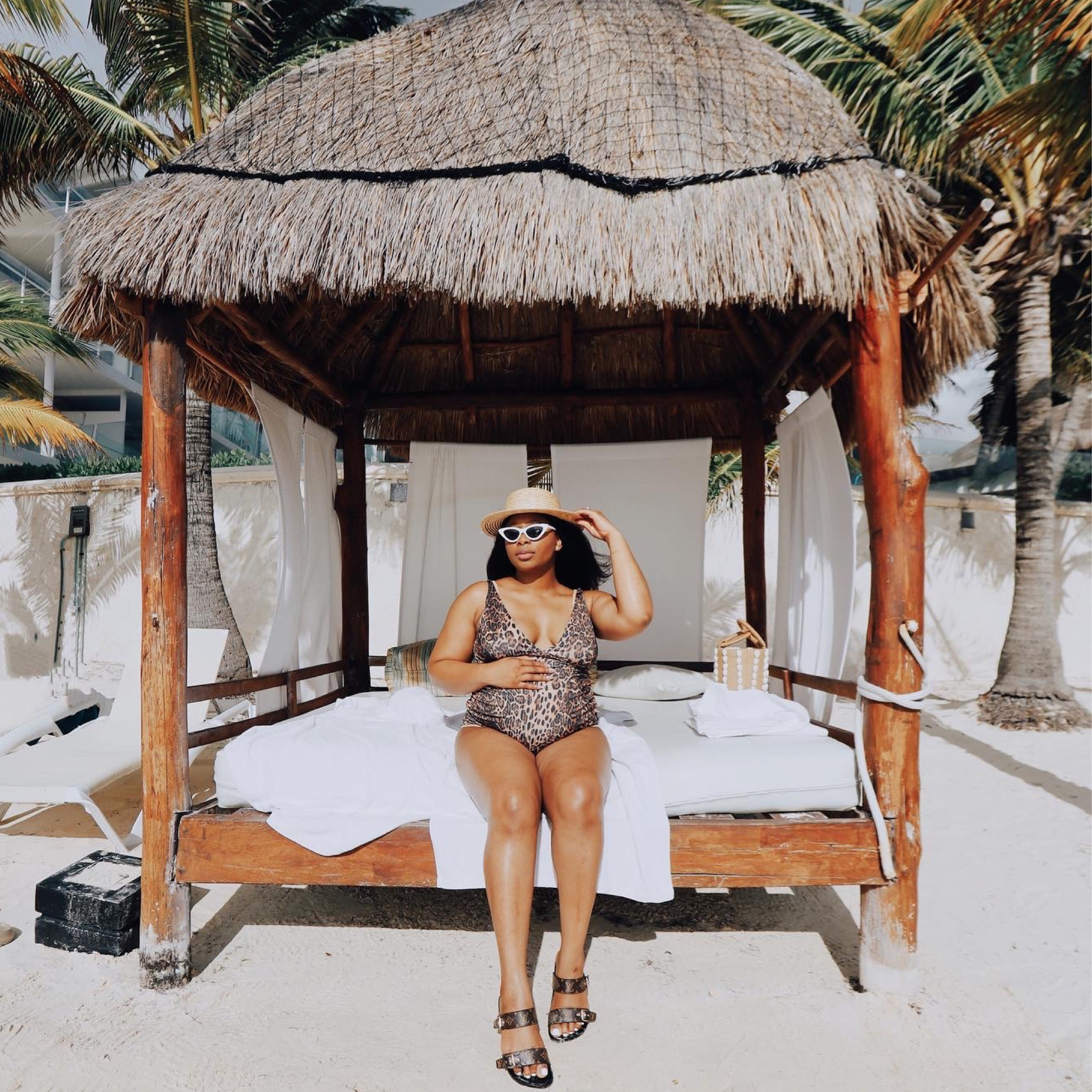 Bump friendly one piece swim suit for the win! 👏🏽 Here’s a Vacation look that is bound to give you the pop you are looking for. 

#LTKSale #LTKswim #LTKbump