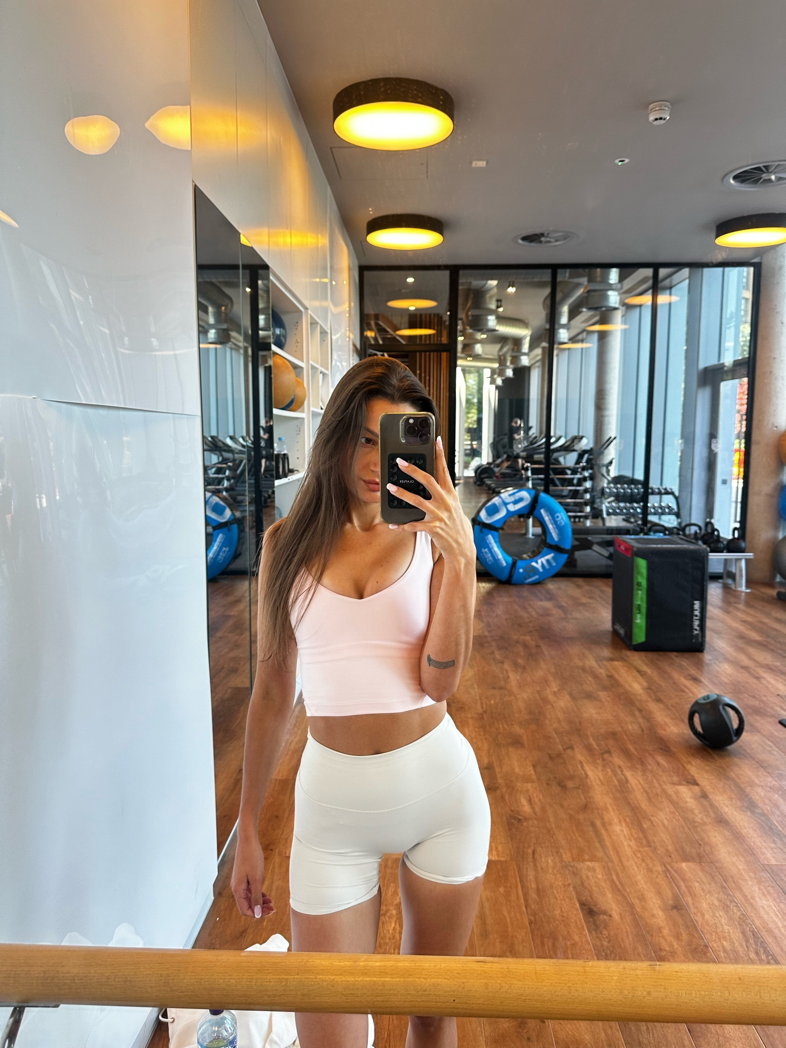 Lululemon top and boohoo cycling shorts💞

#LTKeurope