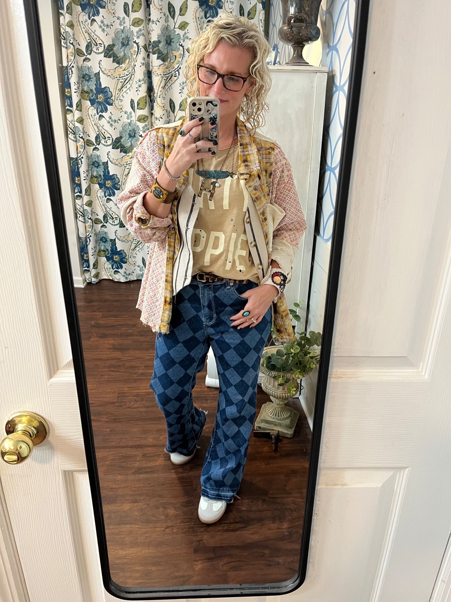 Hippy love

#LTKOver40 #LTKStyleTip #LTKWorkwear