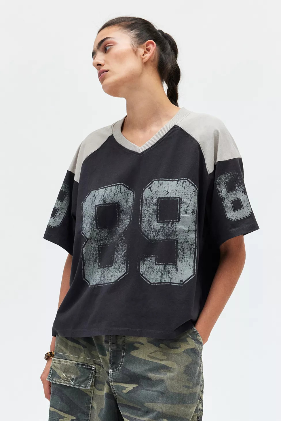 89 V-Neck Boxy Graphic Tee | Urban Outfitters (US and RoW)