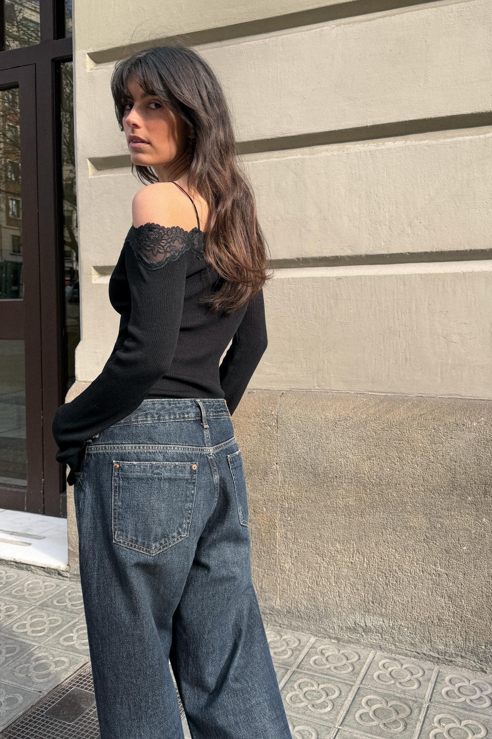 OFF-THE-SHOULDER T-SHIRT | Zara US