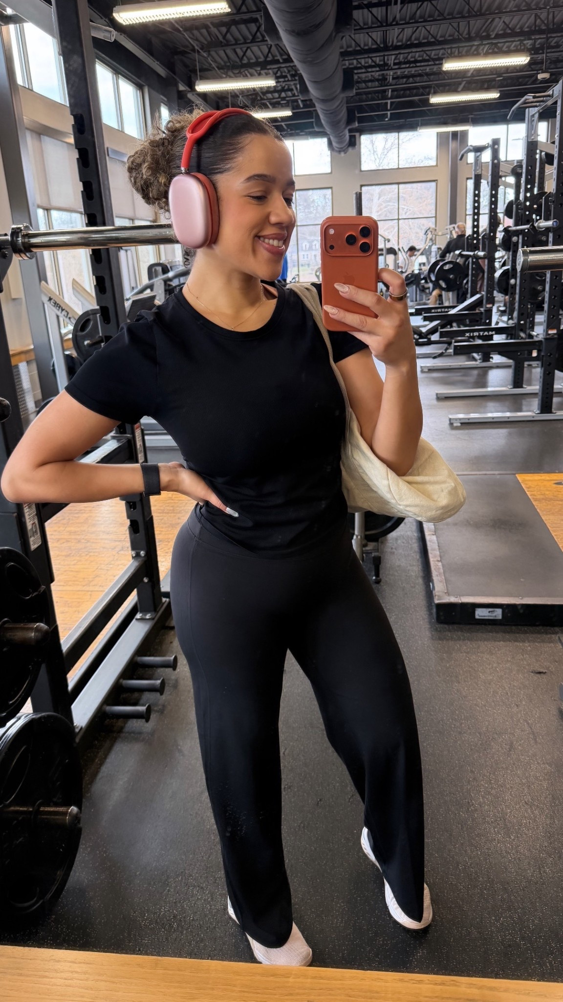 Workout essentials + the comfiest and most flattering Amazon workout items I own!! Dupes to so many brands . Size M for reference 

#LTKActive #LTKMidsize #LTKfitnessgoals