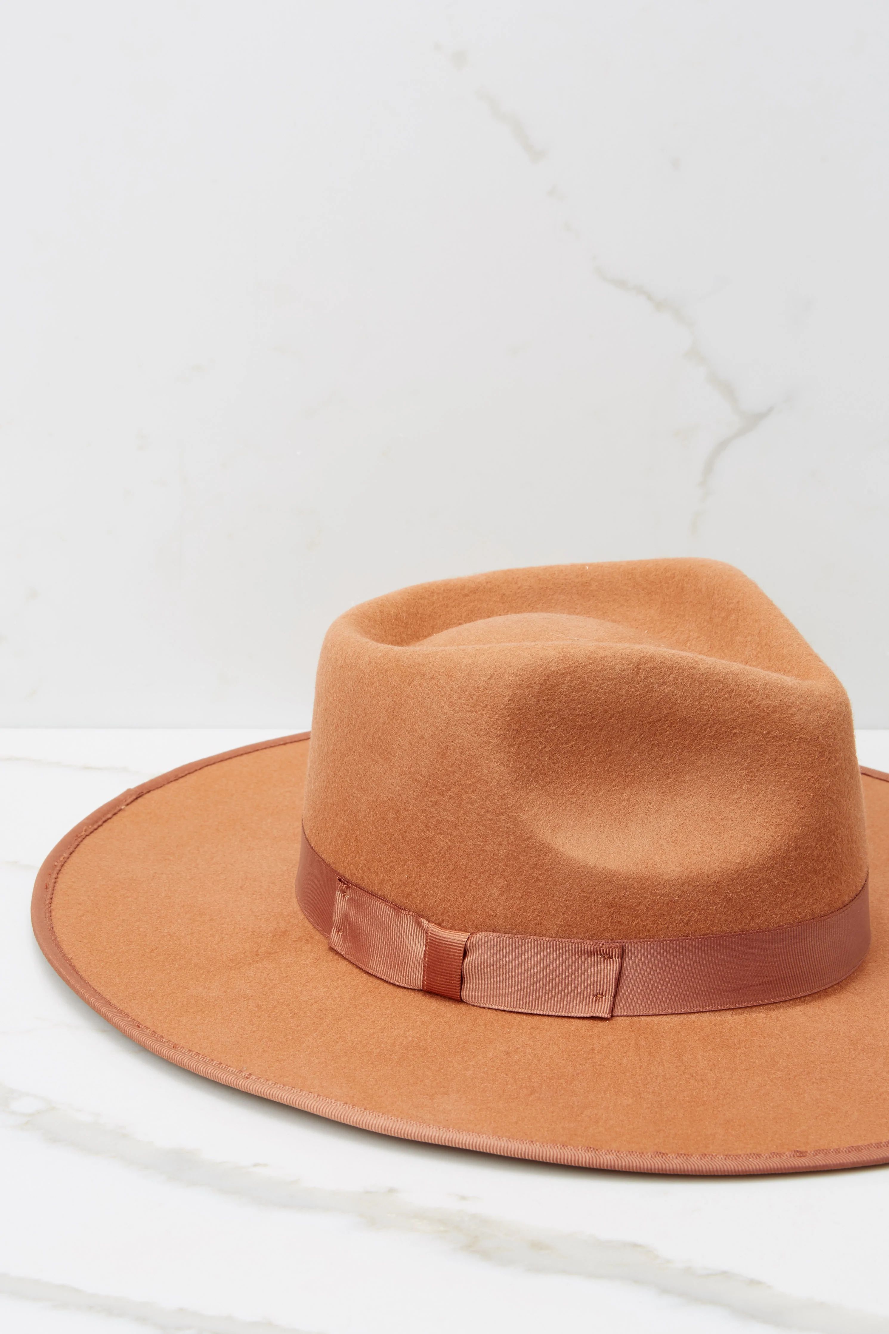 Top It Off Cognac Hat | Red Dress 