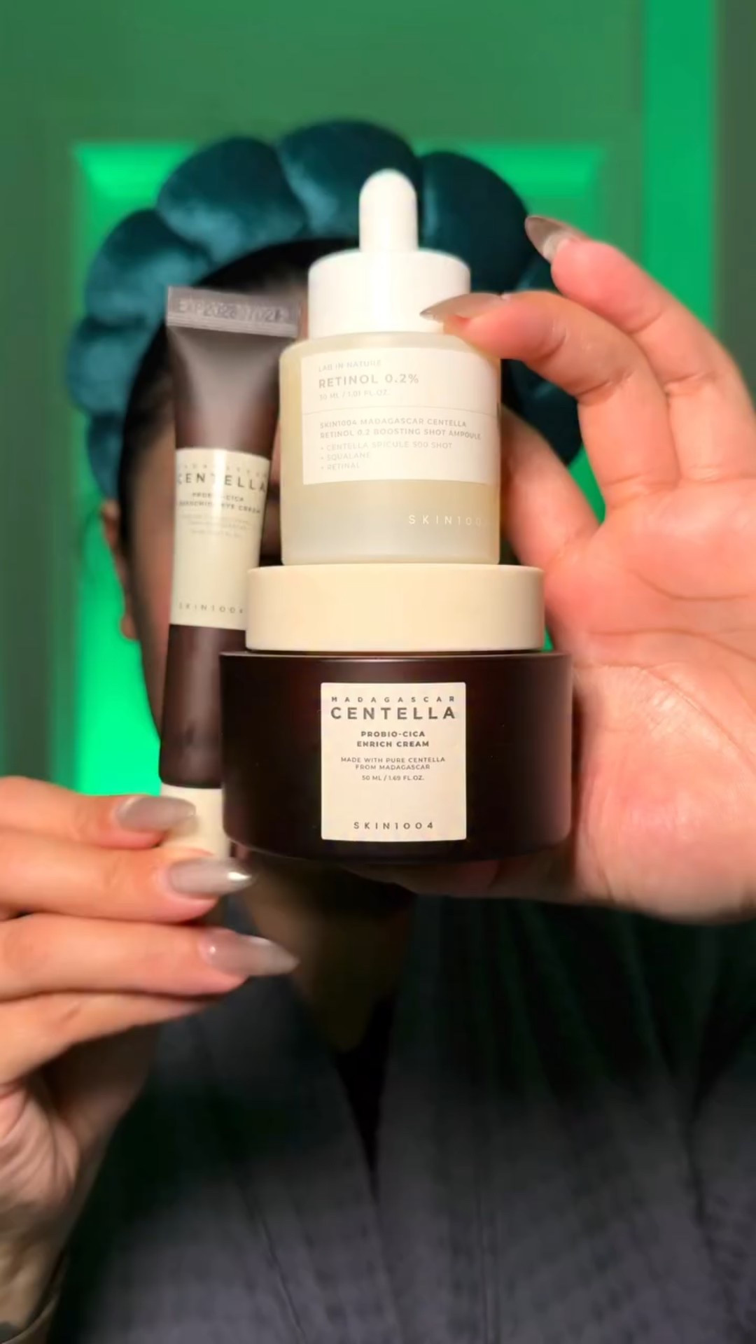 ✨ Winter is retinol season, and my skin has never looked smoother with SKIN1004 ✨

🌿 Lab in Nature Retinol – gentle, effective, and perfect for softening fine lines without irritation.
💚 Probio Cica Eye Cream – brightens and hydrates tired winter under-eyes.
💦 Probio Cica Enrich Cream – my barrier-saving moisturizer that keeps my skin calm and bouncy all season.

If you’re focused on anti-aging this winter, this trio is the perfect routine.
🛍️ Now available on Stylevana and YesStyle! @skin1004official @bazzaal_ 

#SKIN1004 #RetinolRoutine #WinterSkinCare #AntiAgingSkincare #KBeauty