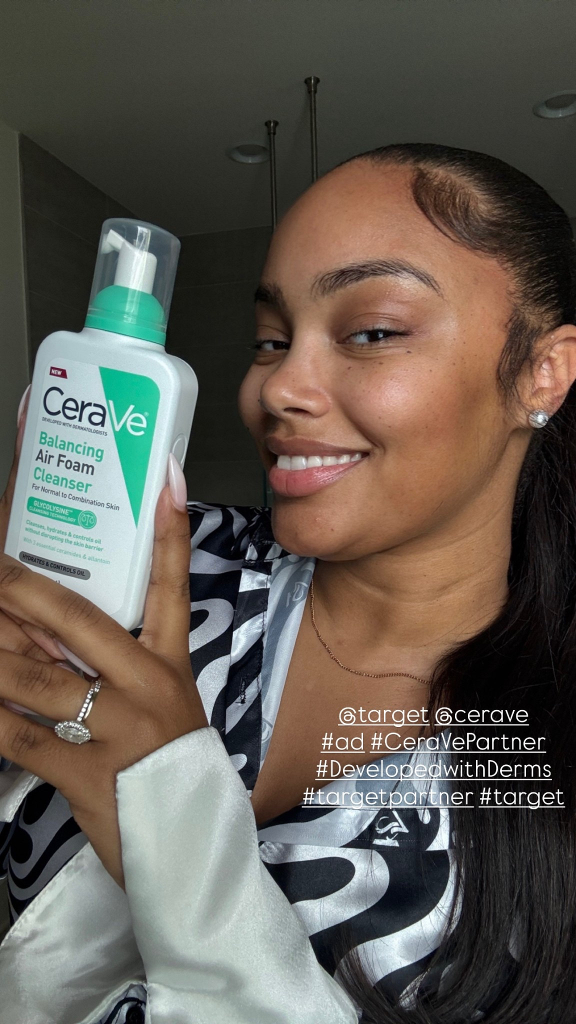 #ad Me and a good face wash go together real bad! Here are some of my favorite @cerave products from @target etarget ocerave #ad #ceravepartner #targetpartner #developedwithderms
#target

#LTKmorningroutine #LTKgrwm #LTKselfcare