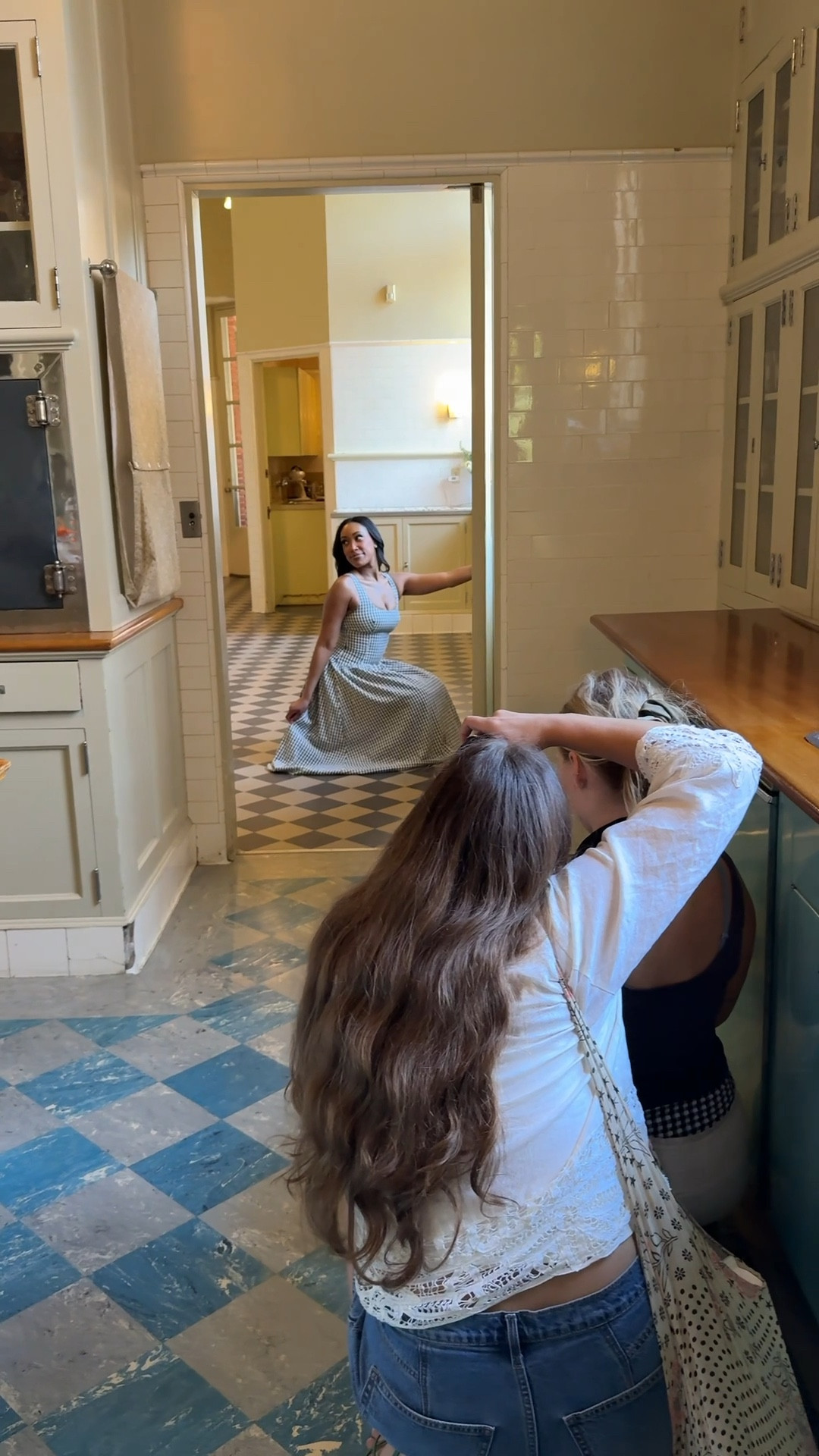 Behind the scenes 🎞️ shooting in this timeless dress by @astrthelabel 

#LTKdayinmylife #LTKvlog #LTKootd