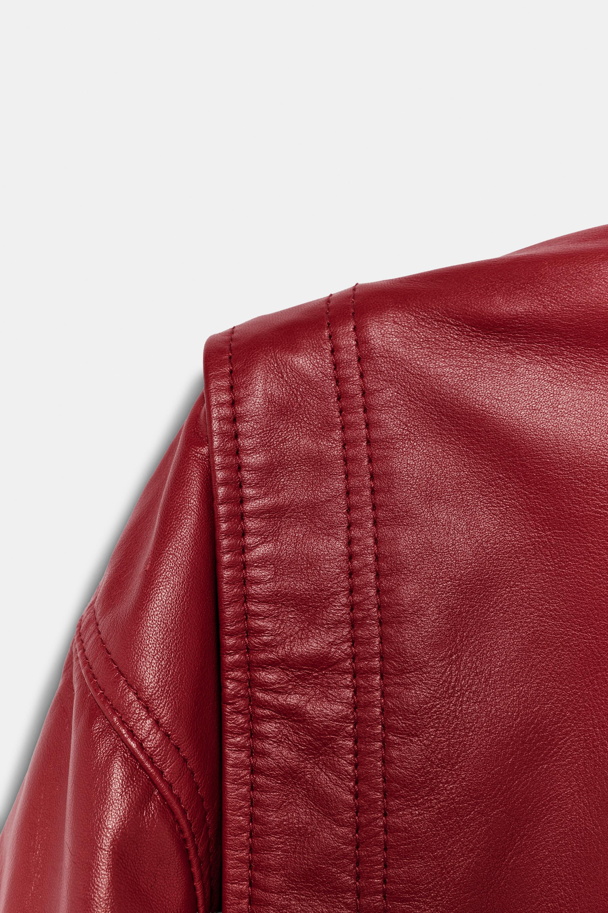 ZARA WOMAN KOLLEKTION. Jacke aus 100% Leder. Stehkragen und langen \u00c4rmeln. Paspeltaschen vor... | Zara DE