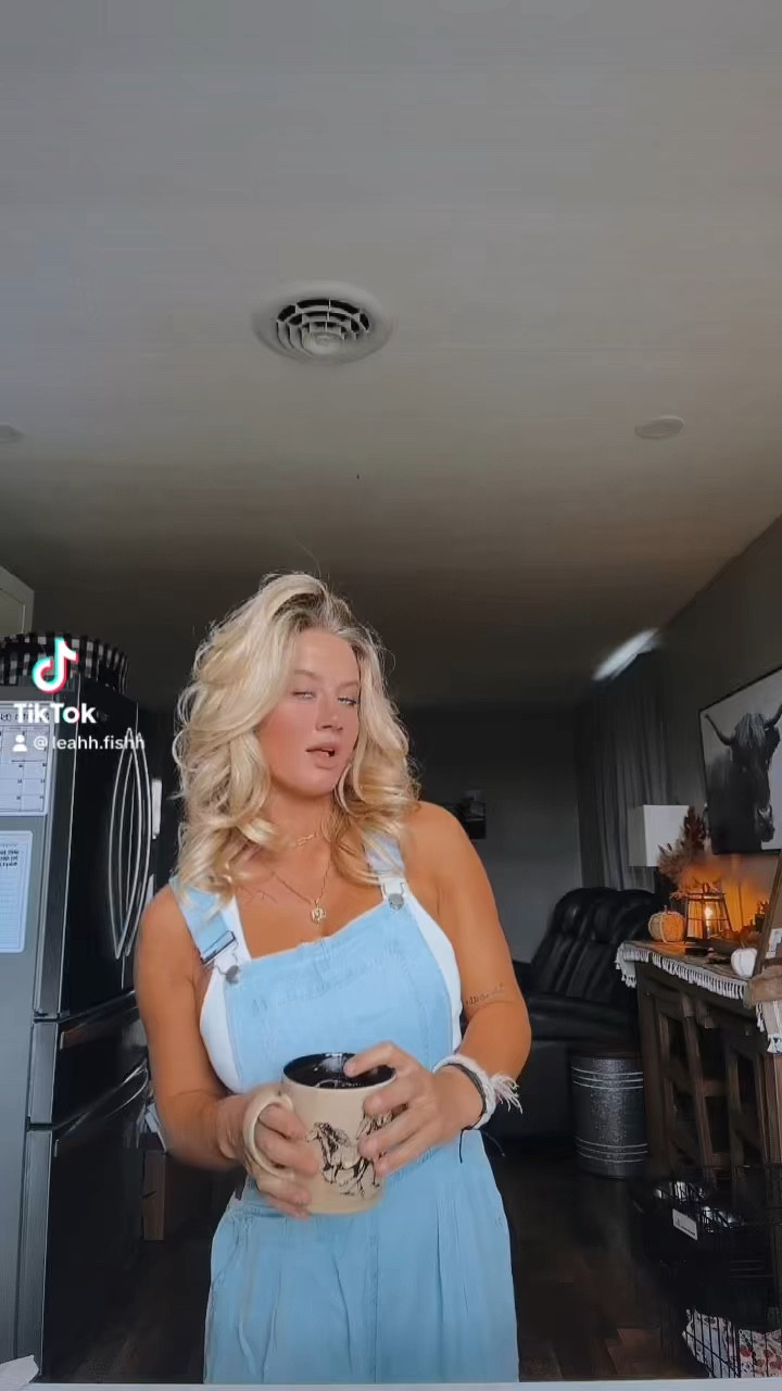 The cutest and comfiest overalls 💙

#LTKVideo #LTKstyletip #LTKbeauty