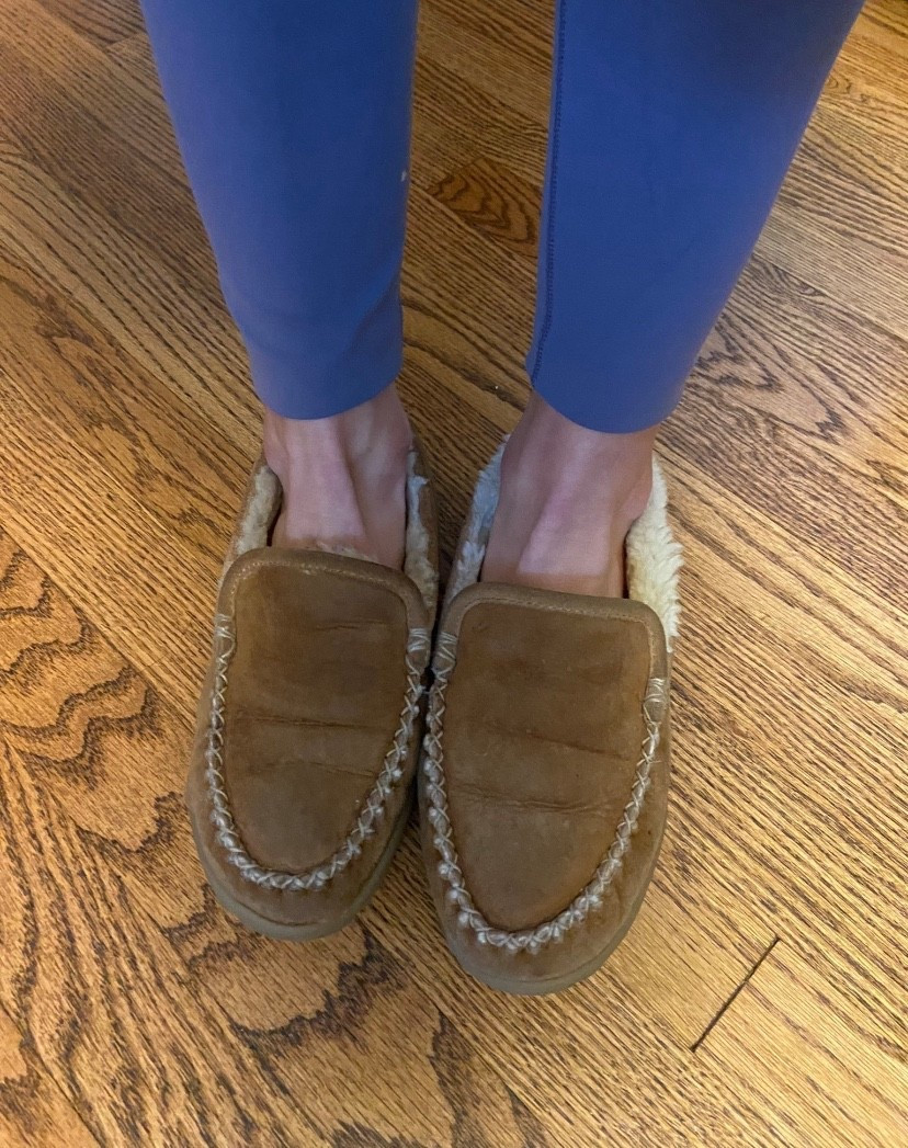 Every fall I love breaking these slippers out; the quality is great and they are totally worth it. 


#slippers #llbean #moccasinslippers #giftforher #LTKSeasonal 

#LTKGiftGuide #LTKFindsUnder100 #LTKselfcare