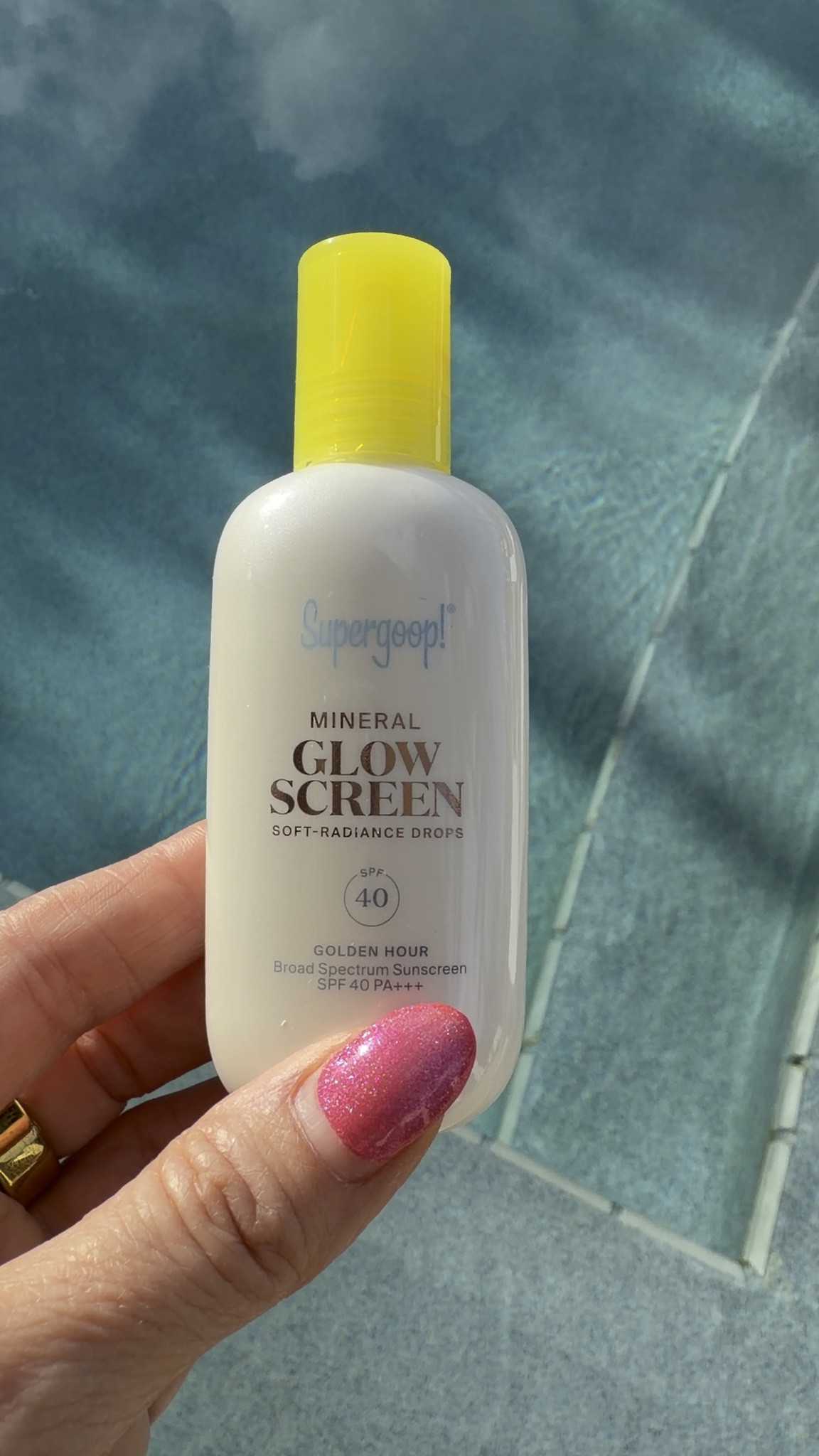 My favorite Supergoop glow ✨

#LTKootd #LTKmomlife #LTKgrwm