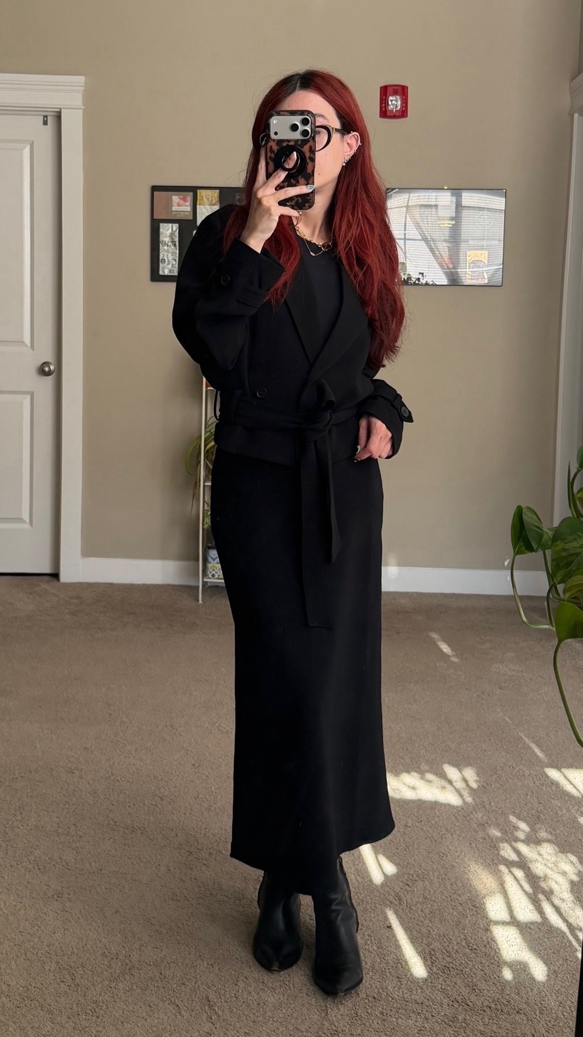 all black work outfits > 🖤 wearing all aritzia, XS in the trench and 2 in the skirt. workwear, corporate goth, aritzia, aritzia outfits, office style, work style, all black, all black outfits

#LTKSeasonal #LTKStyleTip #LTKWorkwear