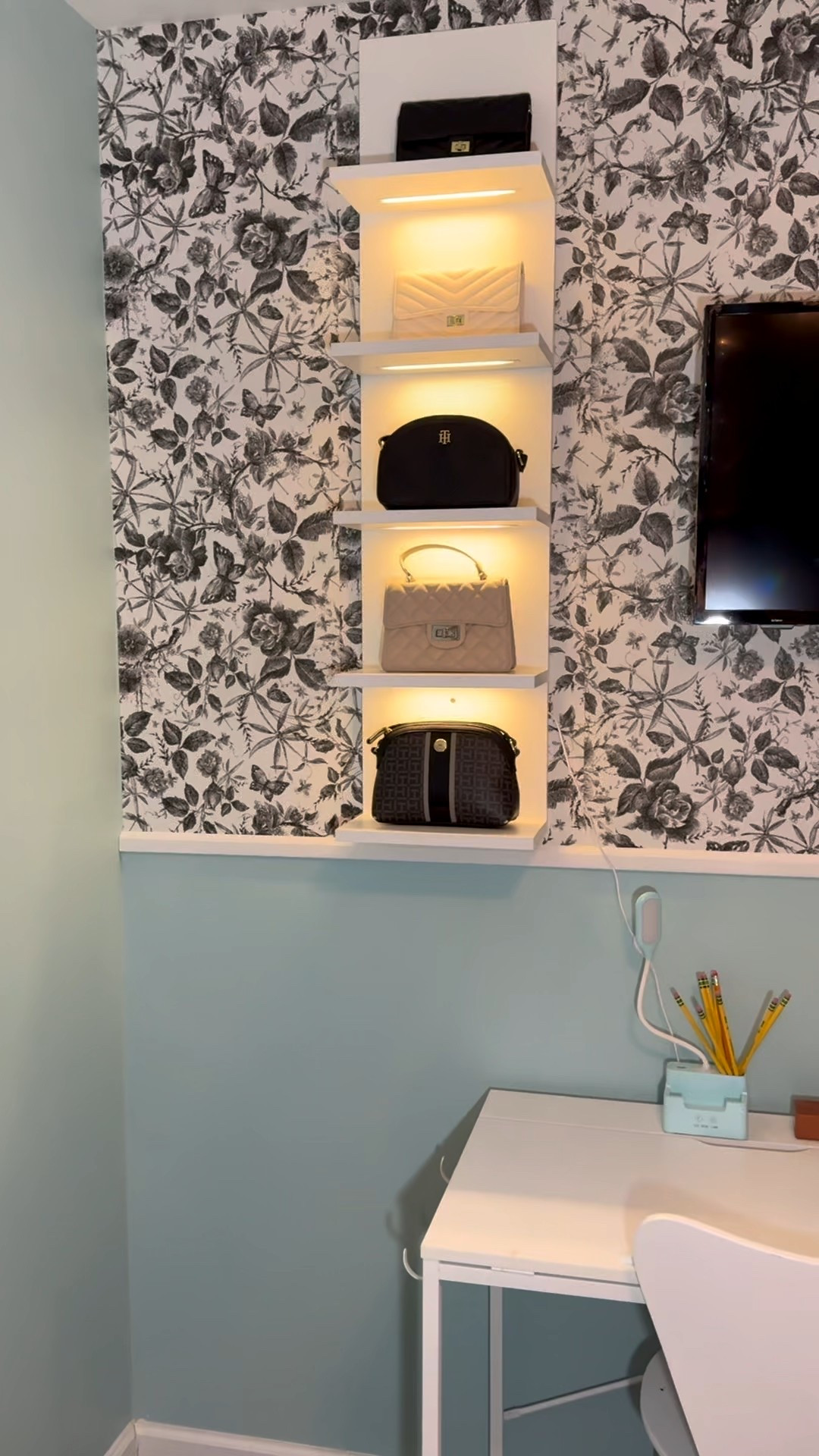 Space saving display shelf! 

#LTKSaleAlert #LTKHome #LTKFindsUnder100