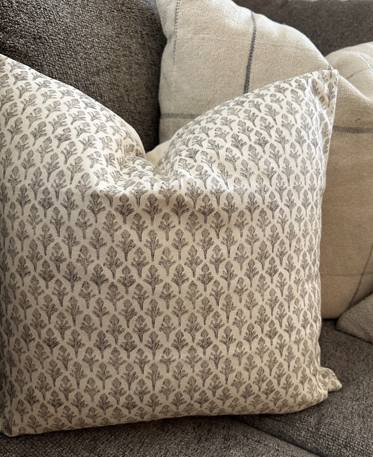 the softest & prettiest floral pillow covers 

#LTKFindsUnder50 #LTKStyleTip #LTKHome
