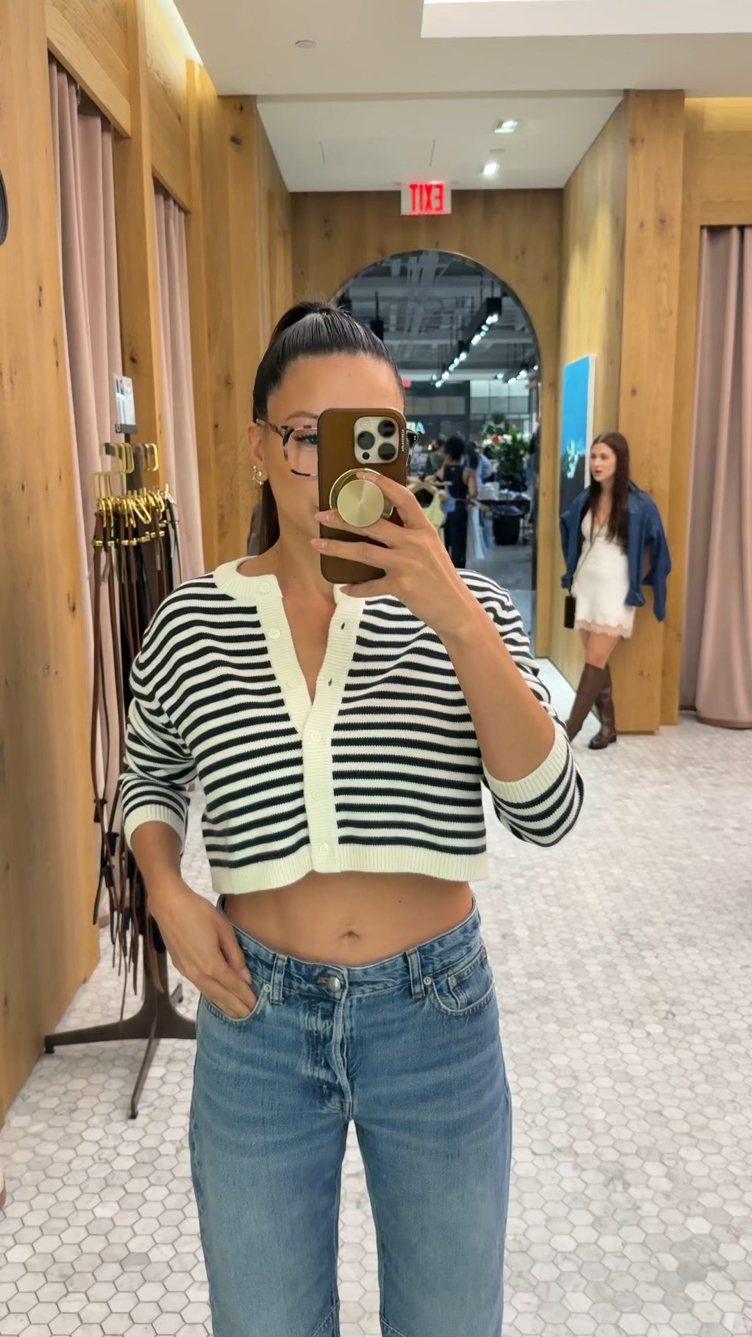 The cutest cropped cardigan wearing xsmall

#LTKMothersDay #LTKgrwm #LTKdayinmylife
