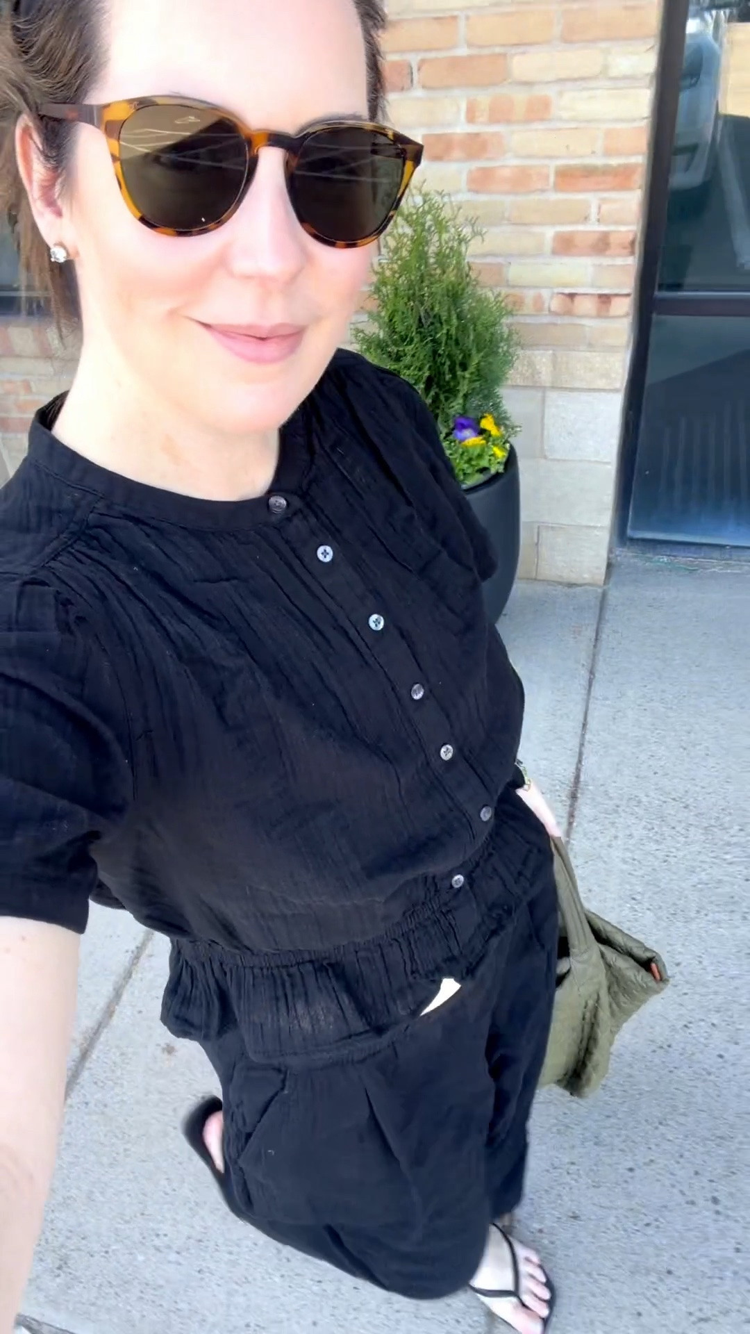 The perfect summer mom life uniform 🖤 Mix & match !! @gapstyle @gapstyle

#LTKootd #LTKmomlife #LTKSeasonal