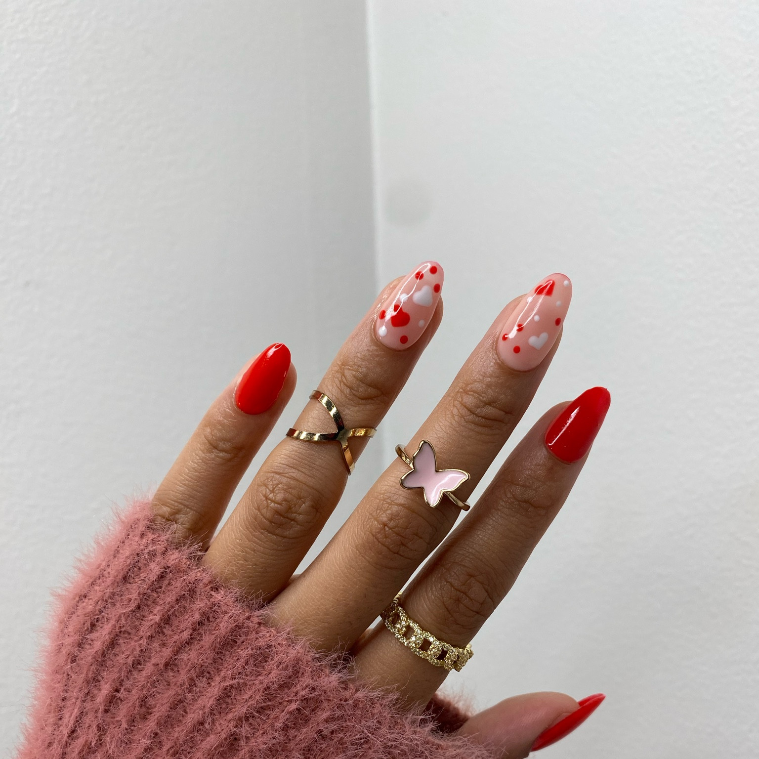 Simple red Valentine’s Day nails 

#LTKbeauty #LTKSeasonal #LTKunder100