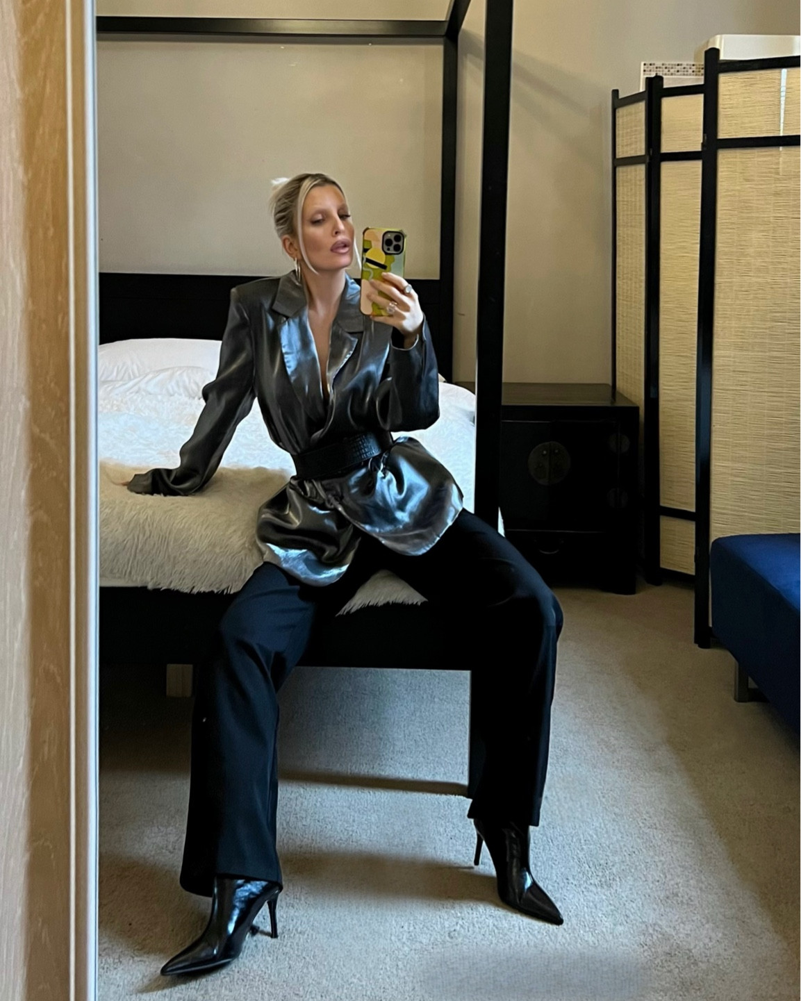 Party season is upon us with this silver blazer outfit 

#blazeroutfits #autumnoutfits #fallfashion #autumncapsule #winteroutfitswomen



#LTKautumn #LTKstyletip #LTKpartywear